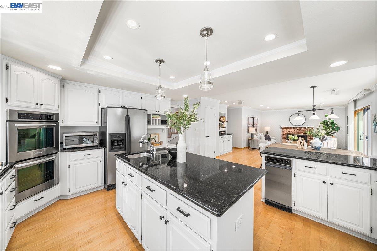 Detail Gallery Image 19 of 62 For 38698 Chrisholm Pl, Fremont,  CA 94536 - 4 Beds | 3 Baths