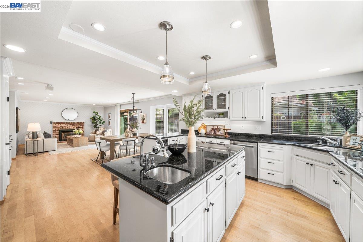 Detail Gallery Image 21 of 62 For 38698 Chrisholm Pl, Fremont,  CA 94536 - 4 Beds | 3 Baths