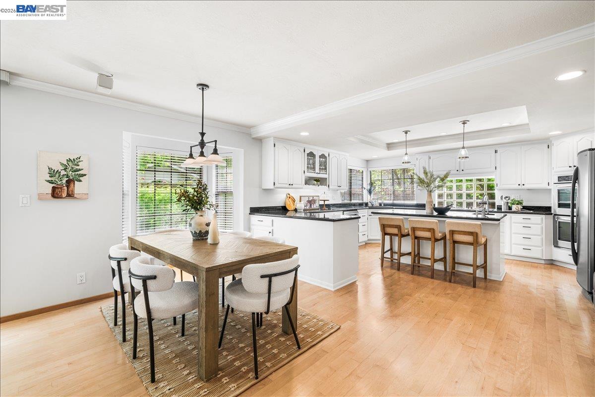 Detail Gallery Image 23 of 62 For 38698 Chrisholm Pl, Fremont,  CA 94536 - 4 Beds | 3 Baths