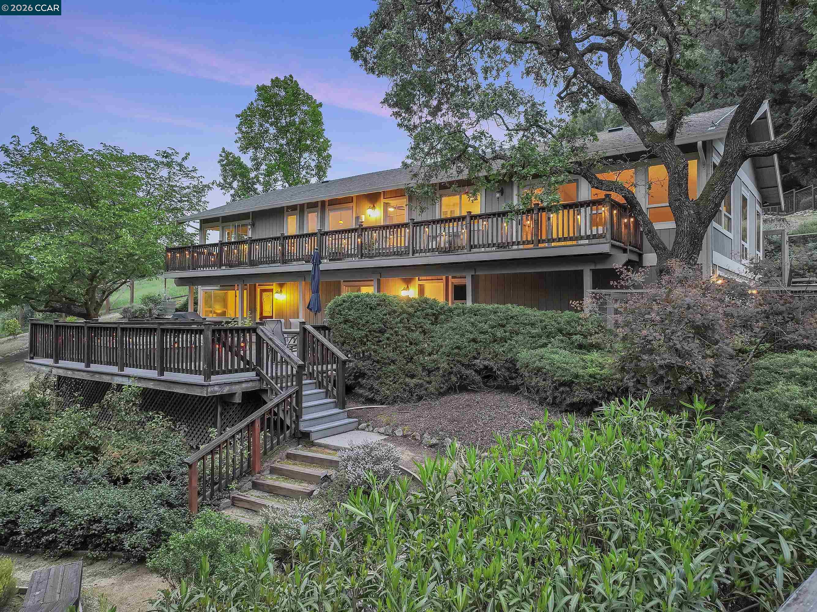 975 Calle Verde, Martinez, CA, 94553