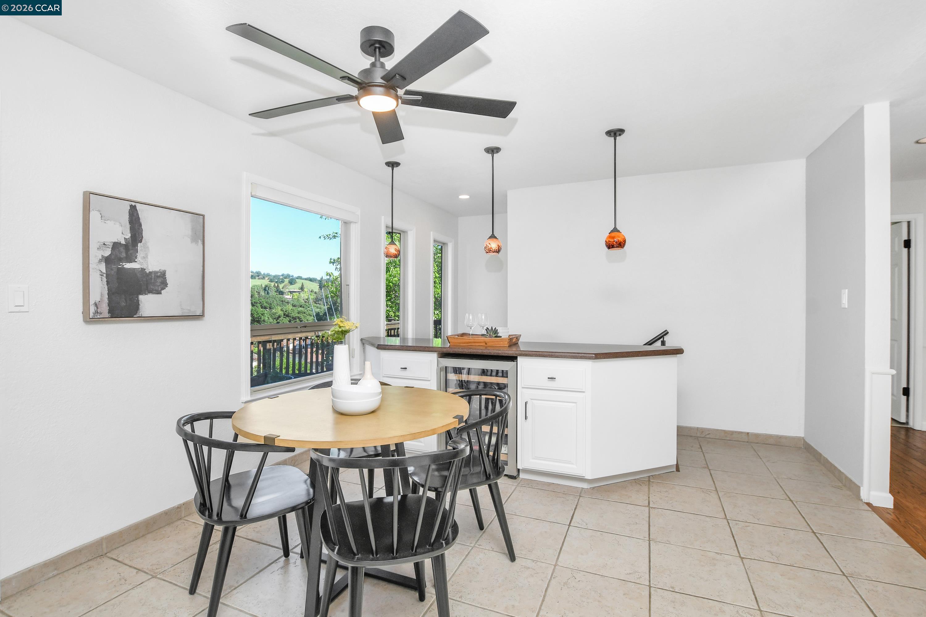 Detail Gallery Image 13 of 59 For 975 Calle Verde, Martinez,  CA 94553 - 4 Beds | 2/1 Baths