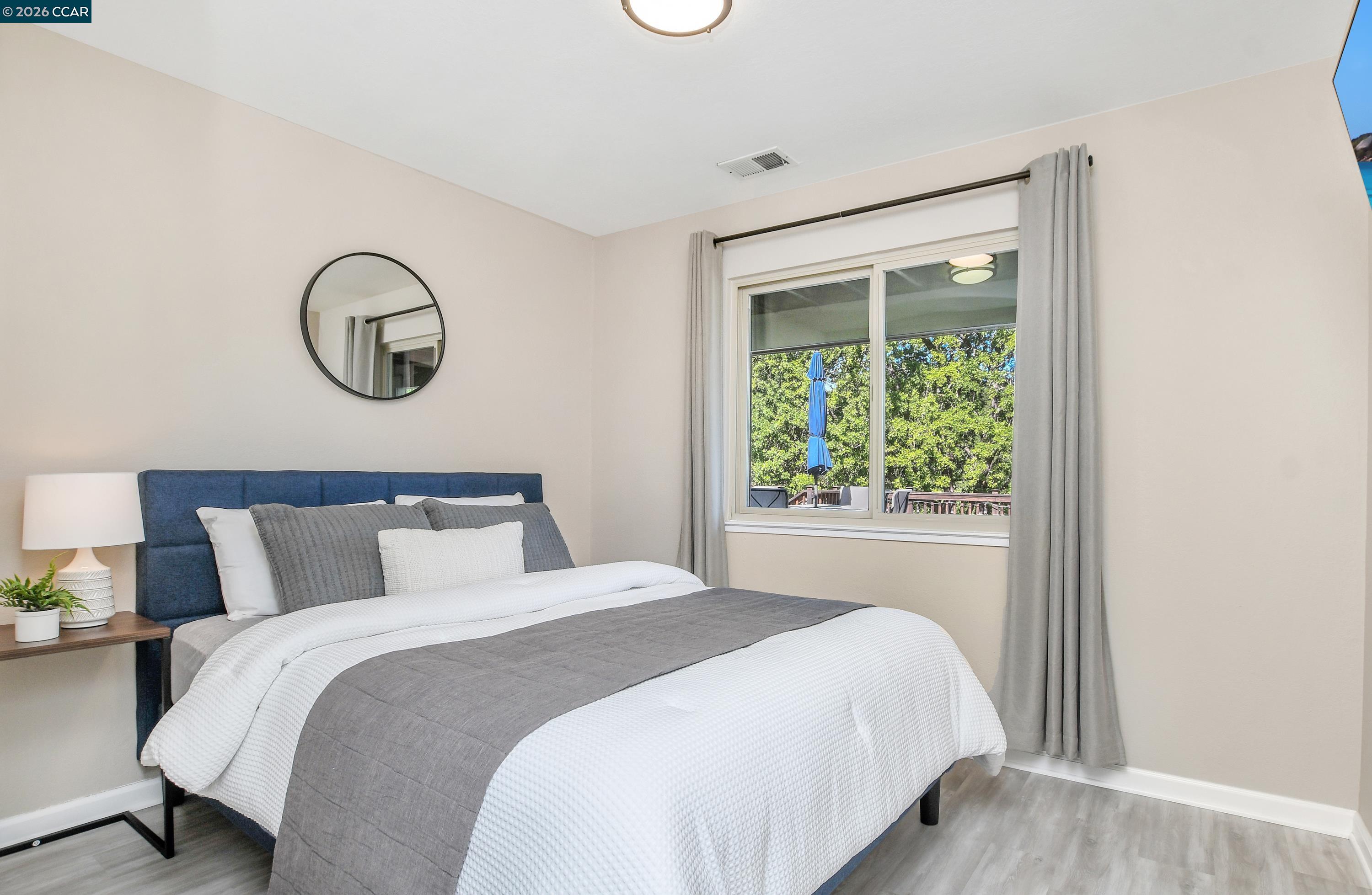 Detail Gallery Image 30 of 59 For 975 Calle Verde, Martinez,  CA 94553 - 4 Beds | 2/1 Baths