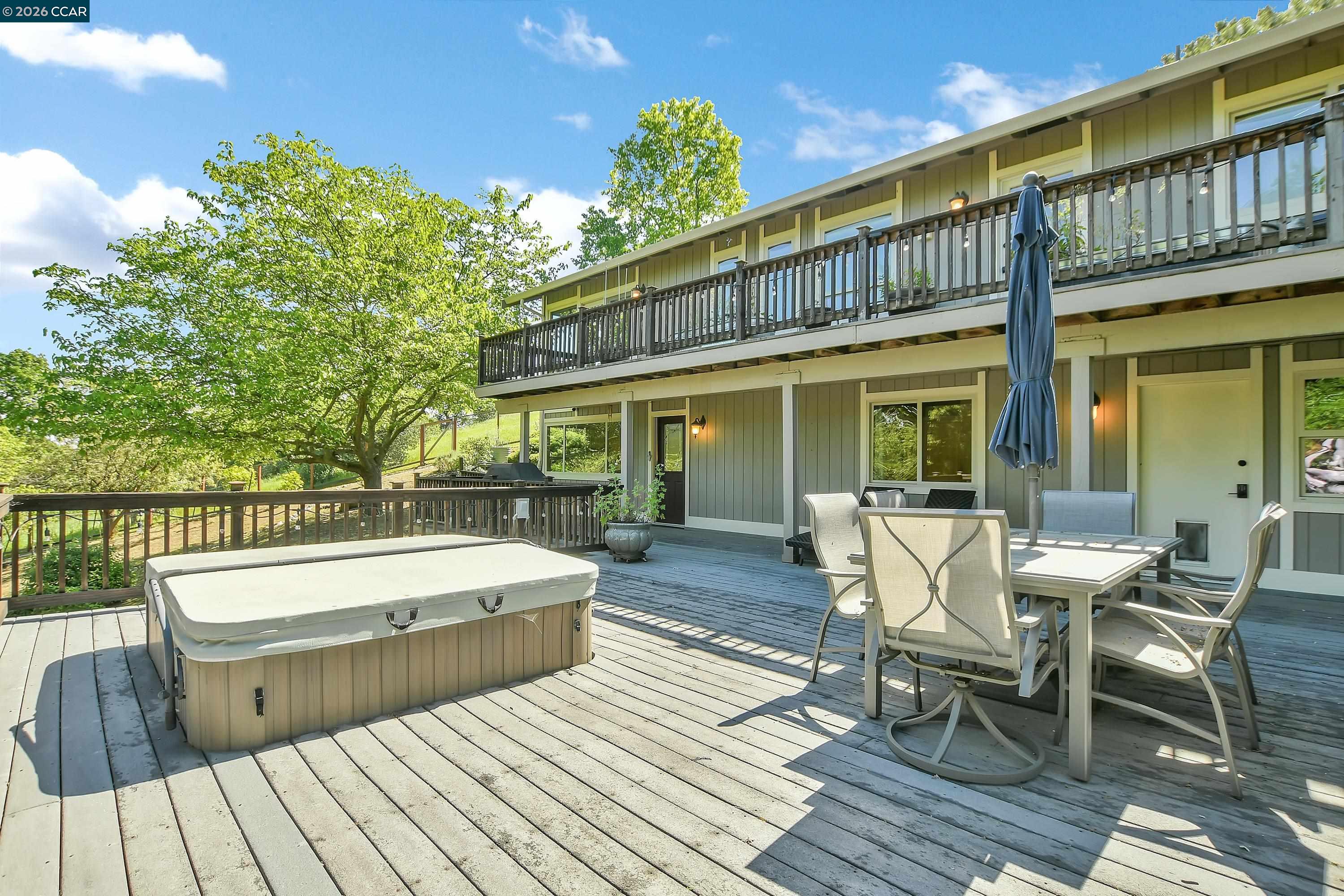 Detail Gallery Image 38 of 59 For 975 Calle Verde, Martinez,  CA 94553 - 4 Beds | 2/1 Baths