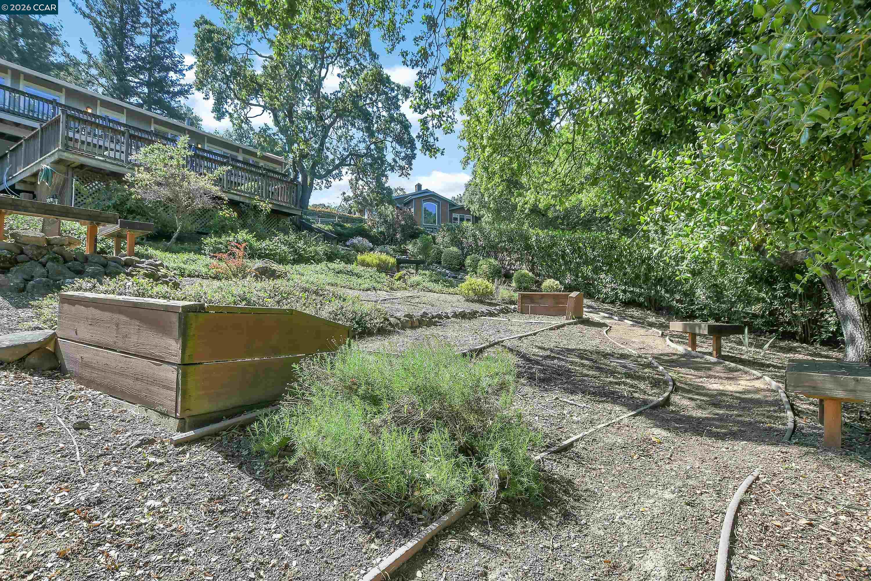 Detail Gallery Image 49 of 59 For 975 Calle Verde, Martinez,  CA 94553 - 4 Beds | 2/1 Baths