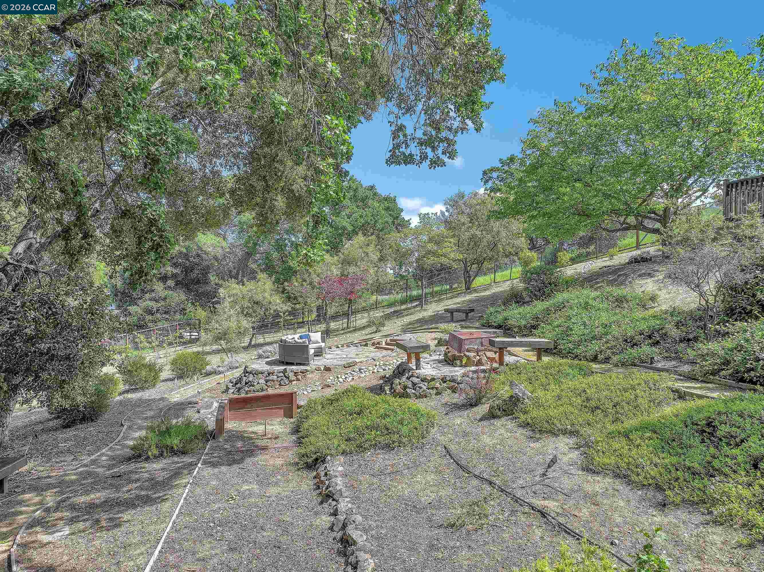 Detail Gallery Image 51 of 59 For 975 Calle Verde, Martinez,  CA 94553 - 4 Beds | 2/1 Baths