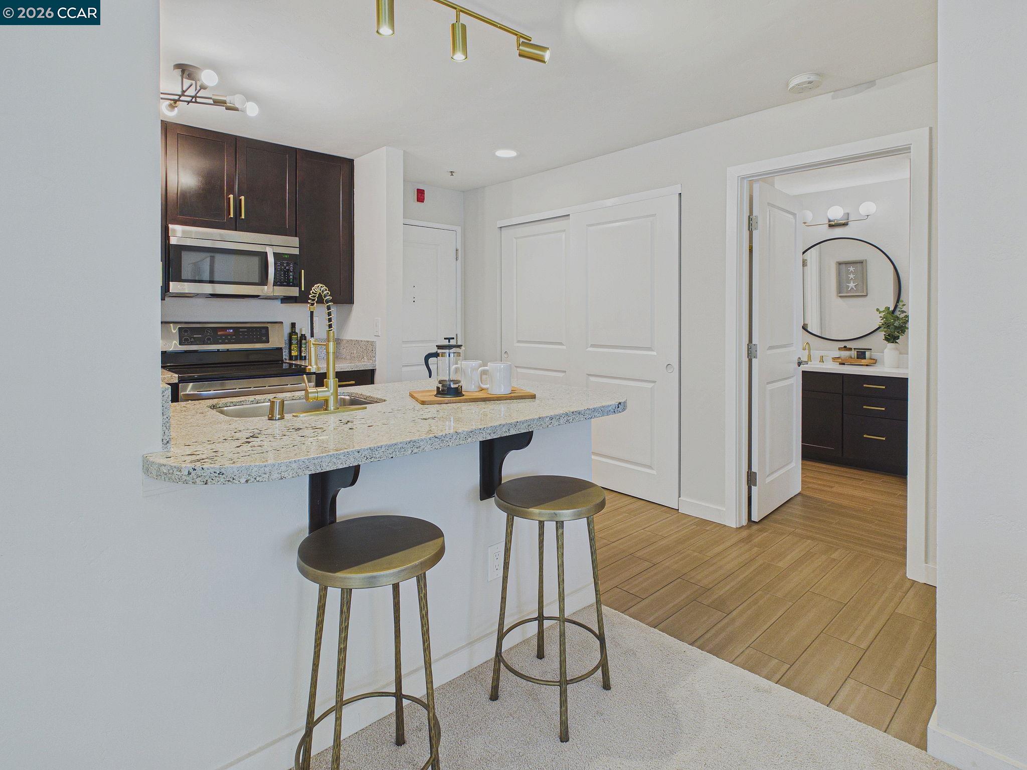 Photo #6: 41129793 Listing: Photo #6