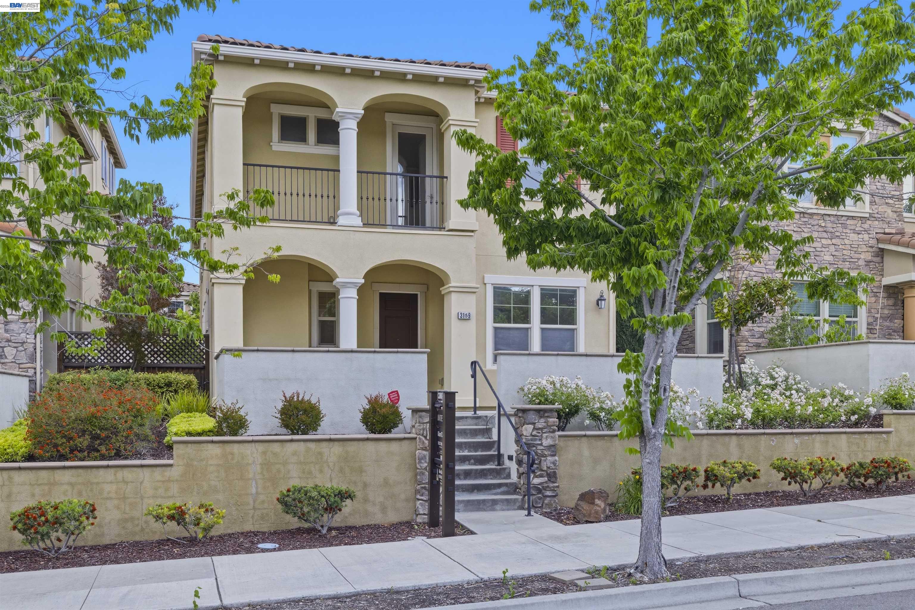 242 El Pueblo Pl, Clayton, CA, 94517