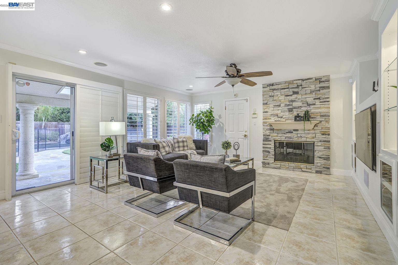 Detail Gallery Image 10 of 57 For 796 Posada Way, Fremont,  CA 94536 - 4 Beds | 3 Baths