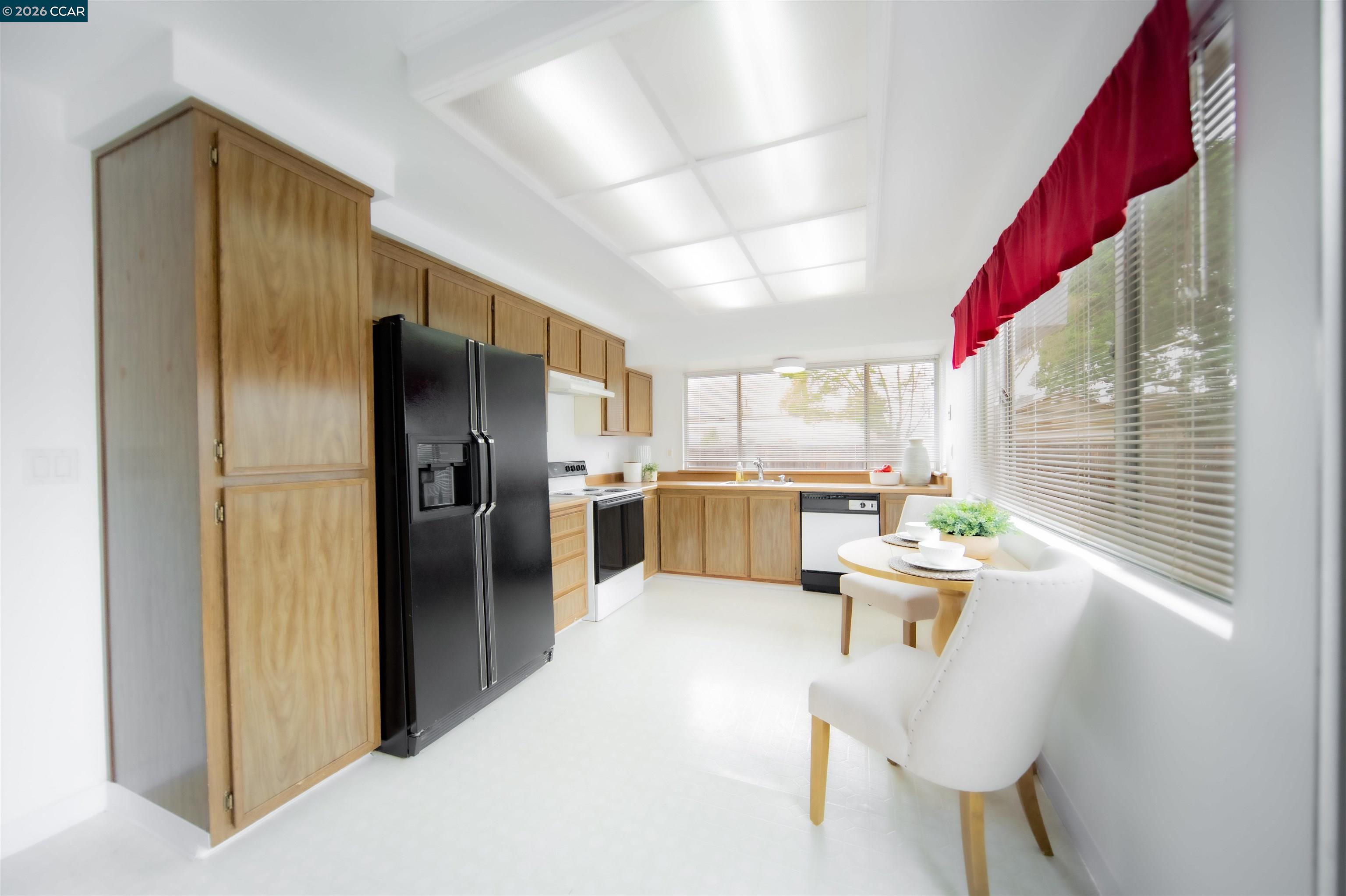 Detail Gallery Image 16 of 43 For 5581 Gonzalez Ct, Concord,  CA 94521 - 3 Beds | 2 Baths