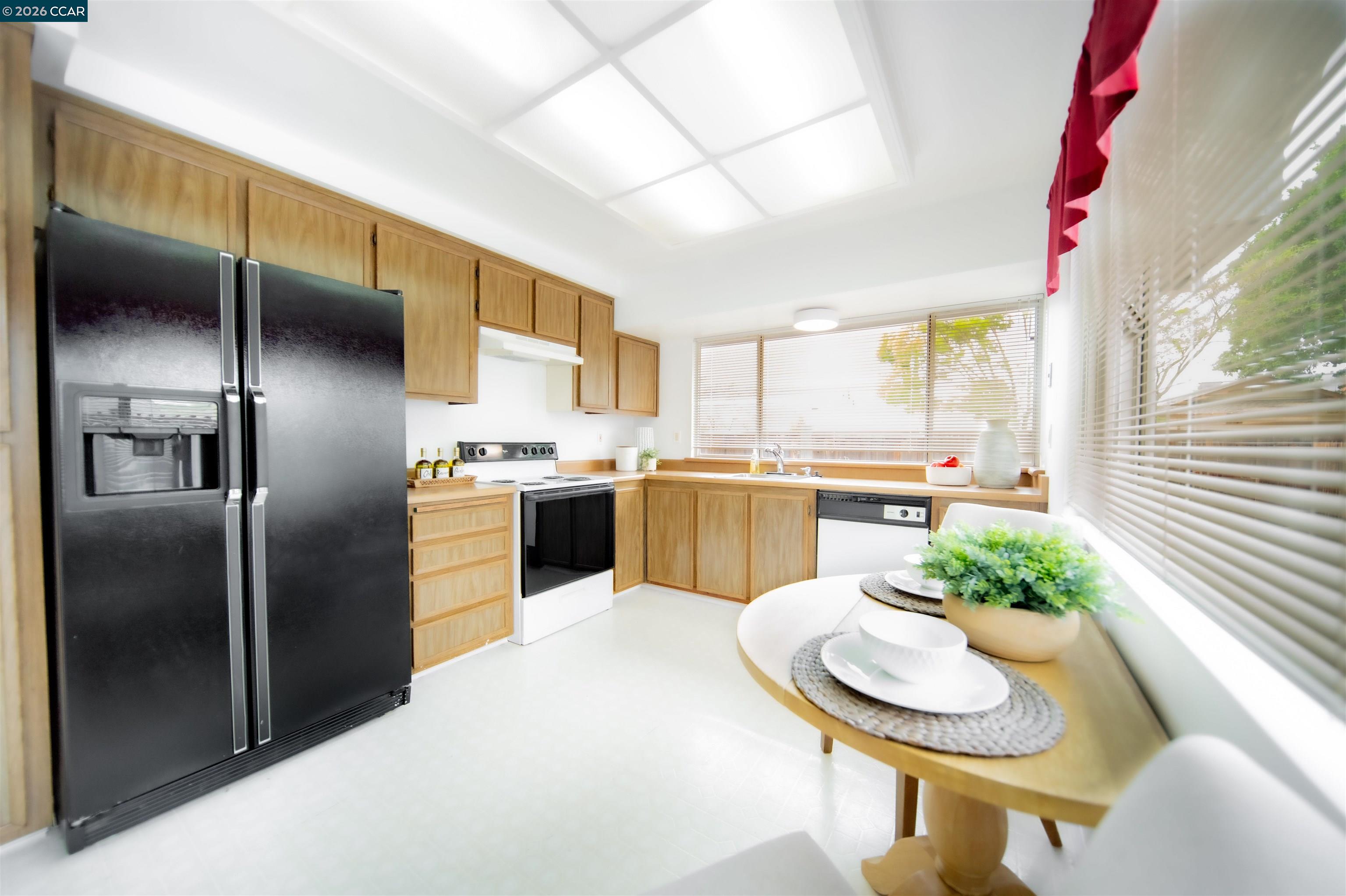 Detail Gallery Image 18 of 43 For 5581 Gonzalez Ct, Concord,  CA 94521 - 3 Beds | 2 Baths