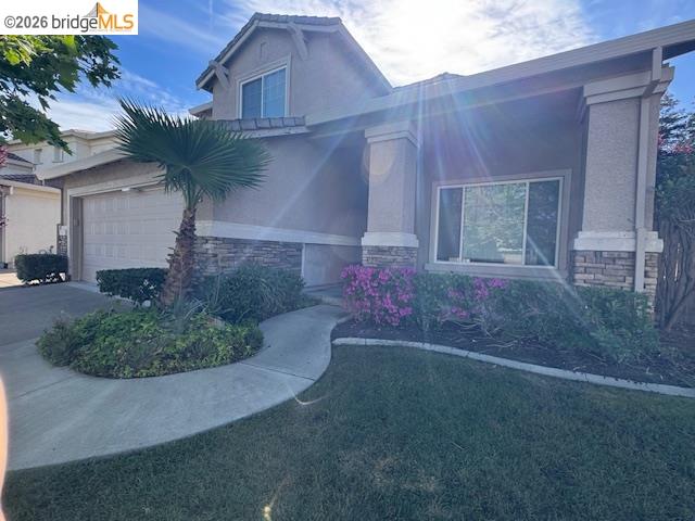 Detail Gallery Image 2 of 30 For 4053 Galenez Way, Antioch,  CA 94531 - 5 Beds | 2/1 Baths