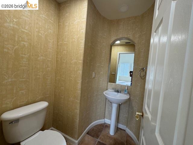 Detail Gallery Image 11 of 30 For 4053 Galenez Way, Antioch,  CA 94531 - 5 Beds | 2/1 Baths