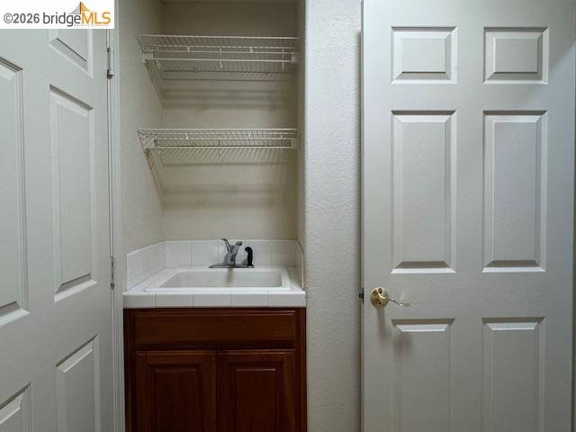 Detail Gallery Image 13 of 30 For 4053 Galenez Way, Antioch,  CA 94531 - 5 Beds | 2/1 Baths