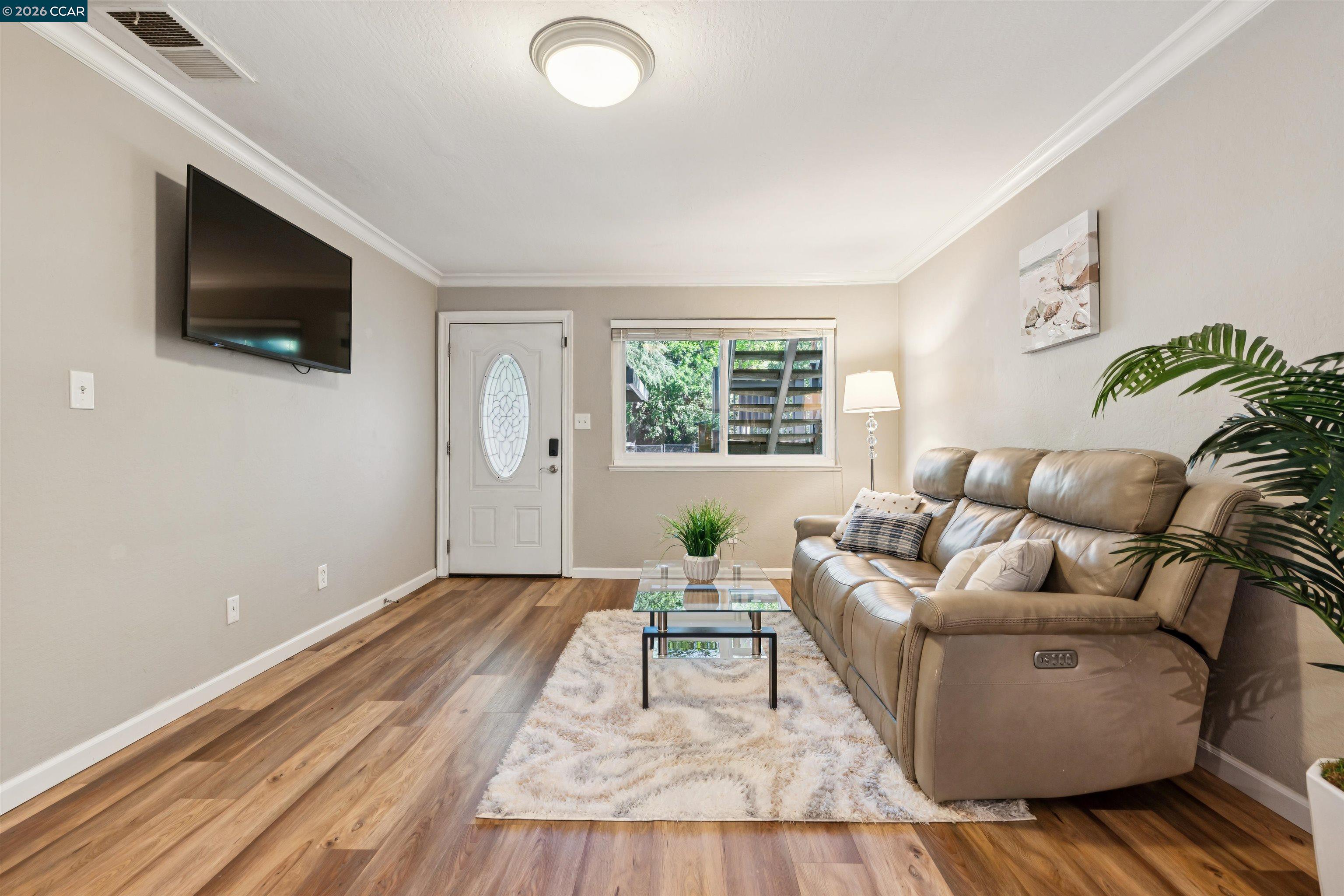 Photo #5: 41129814 Listing: Photo #5