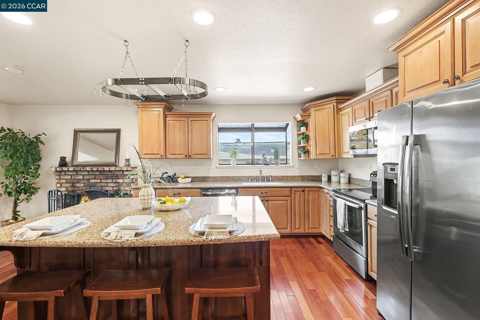 837 Marie Ave, Martinez CA 94553 — photo 7