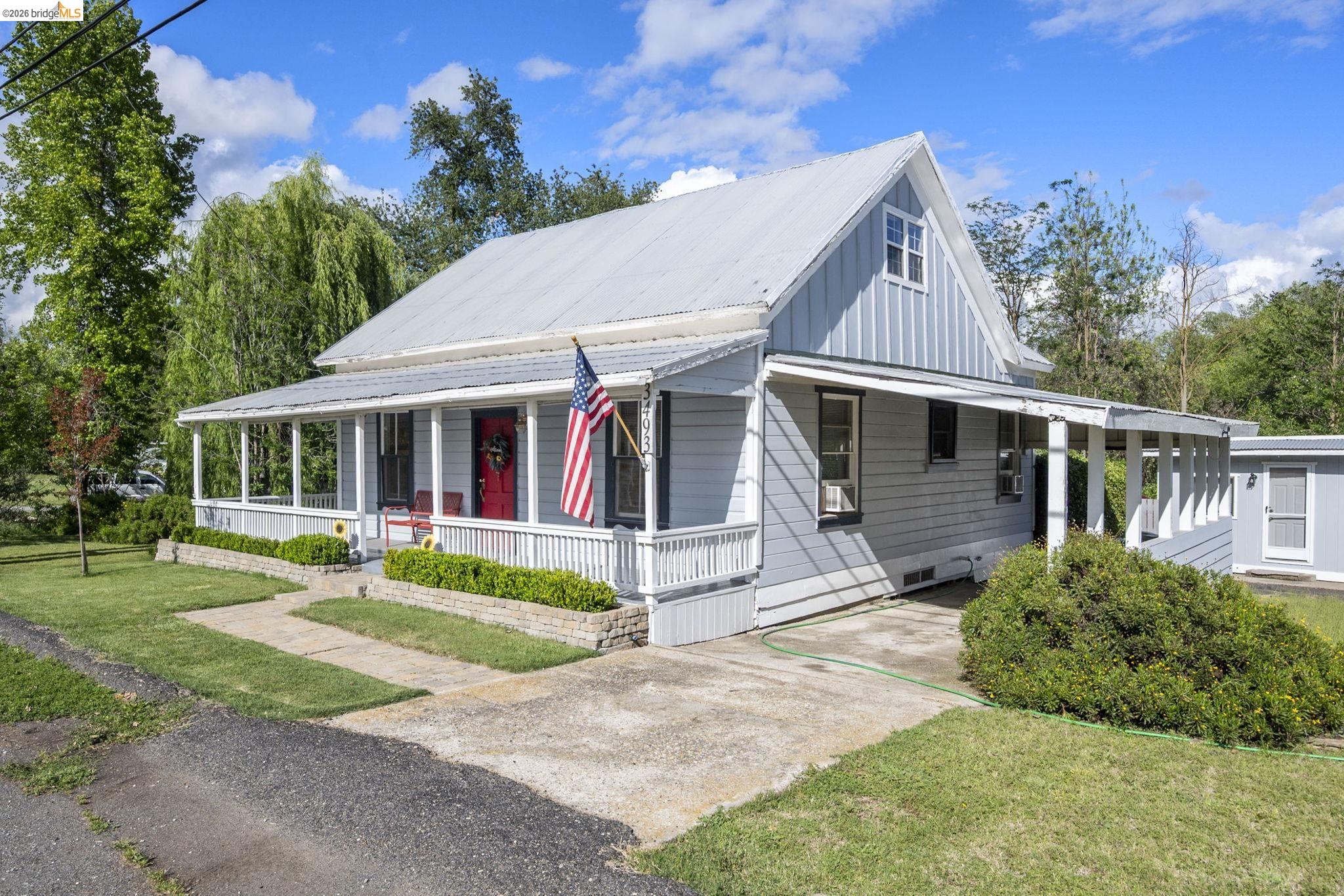 Front Image Thumbnail for EB41129820