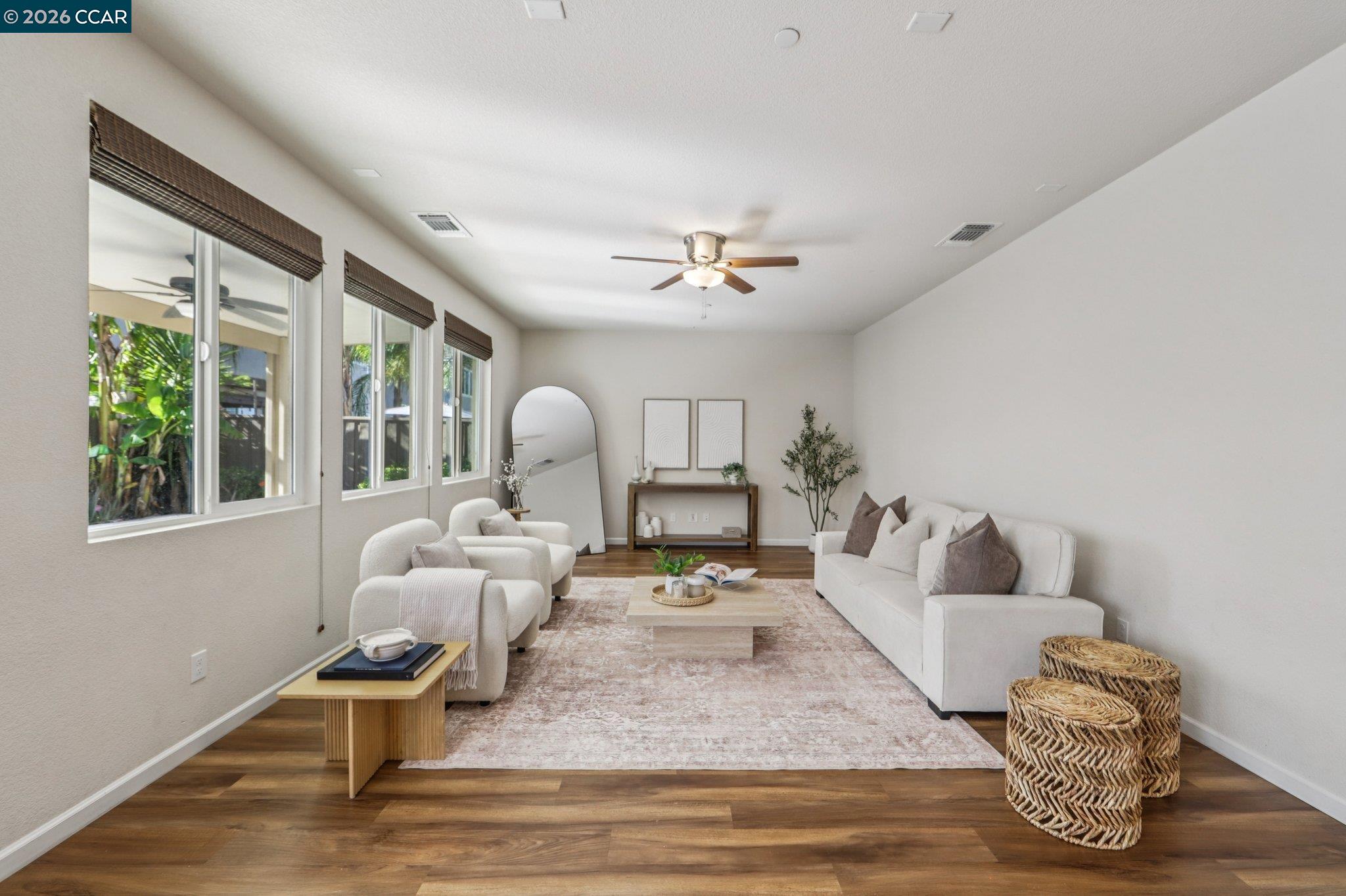 Detail Gallery Image 5 of 38 For 251 Coolcrest Dr, Oakley,  CA 94561 - 4 Beds | 2/1 Baths