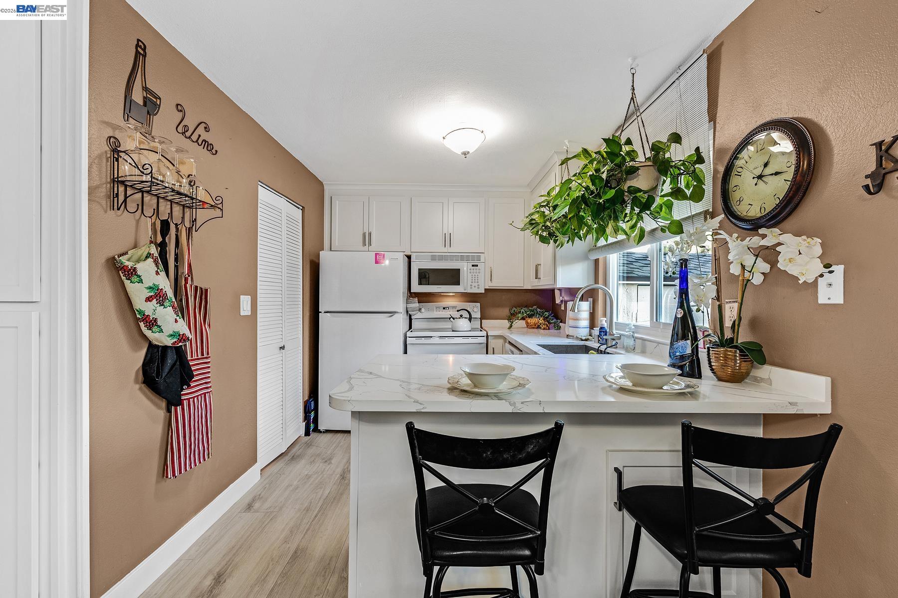 Photo #8: 41129824 Listing: Photo #8