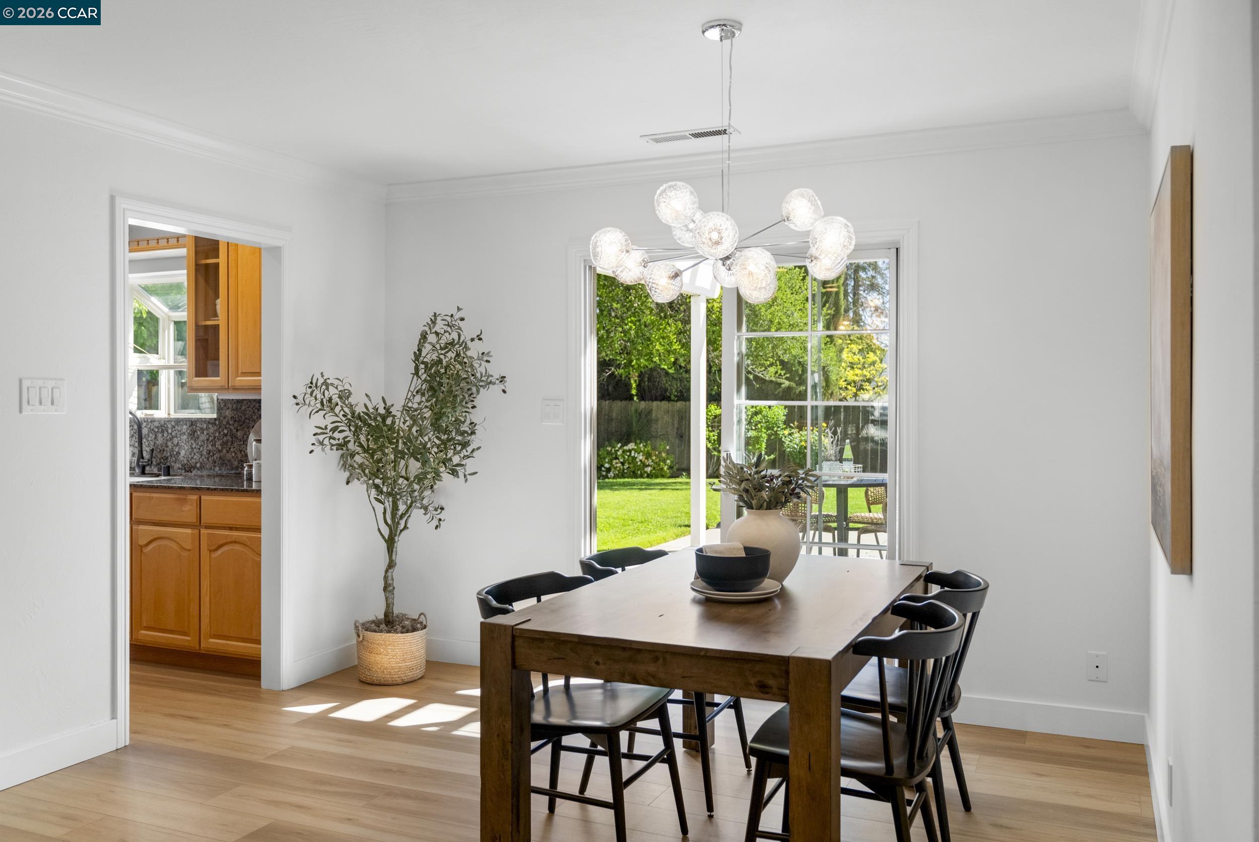 Detail Gallery Image 11 of 36 For 419 Derby Ct, Pleasant Hill,  CA 94523 - 3 Beds | 2 Baths