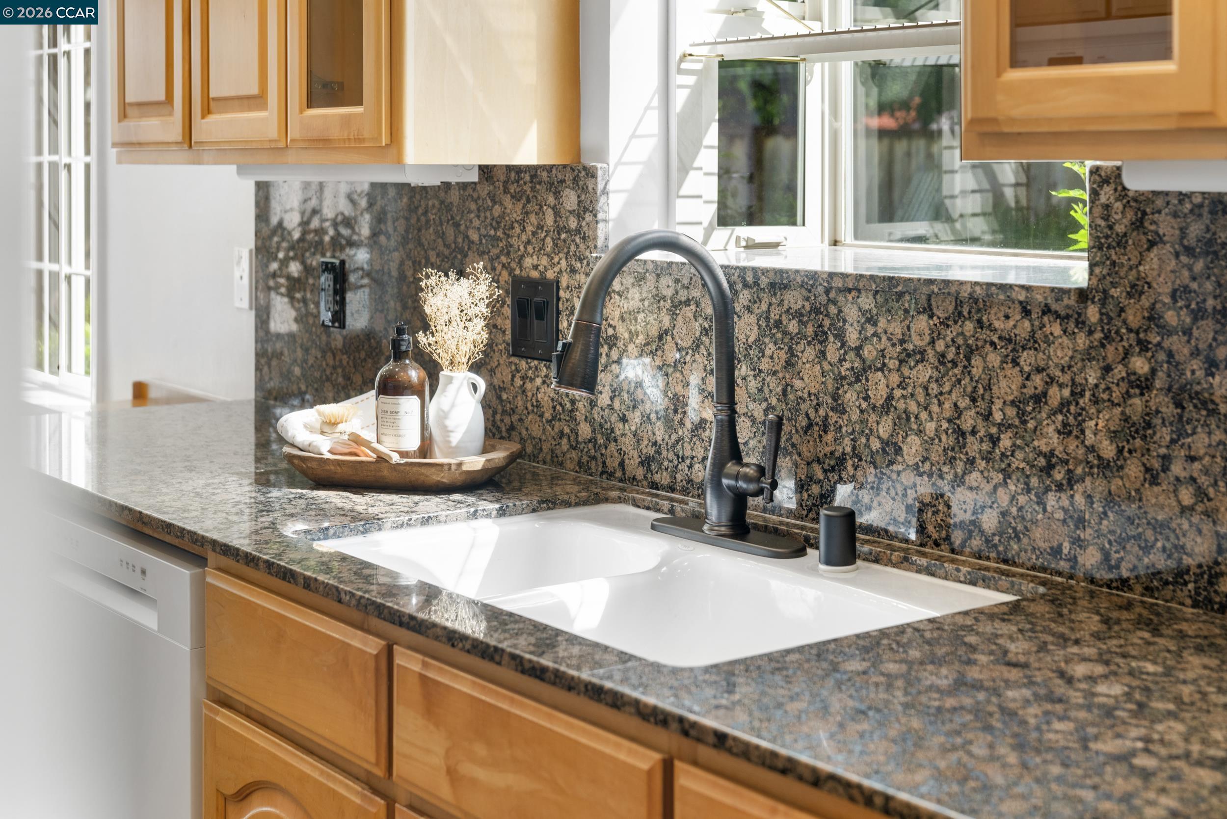 Detail Gallery Image 14 of 36 For 419 Derby Ct, Pleasant Hill,  CA 94523 - 3 Beds | 2 Baths