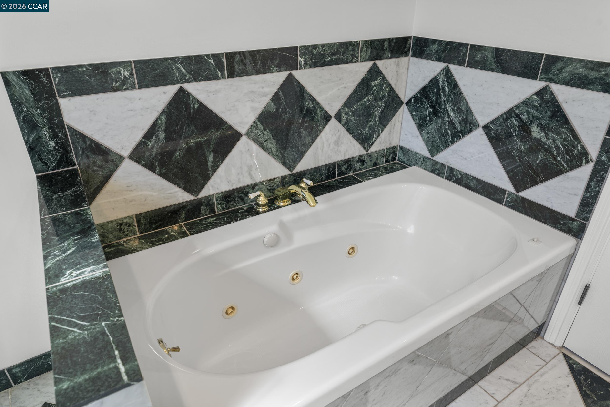 Detail Gallery Image 23 of 36 For 419 Derby Ct, Pleasant Hill,  CA 94523 - 3 Beds | 2 Baths