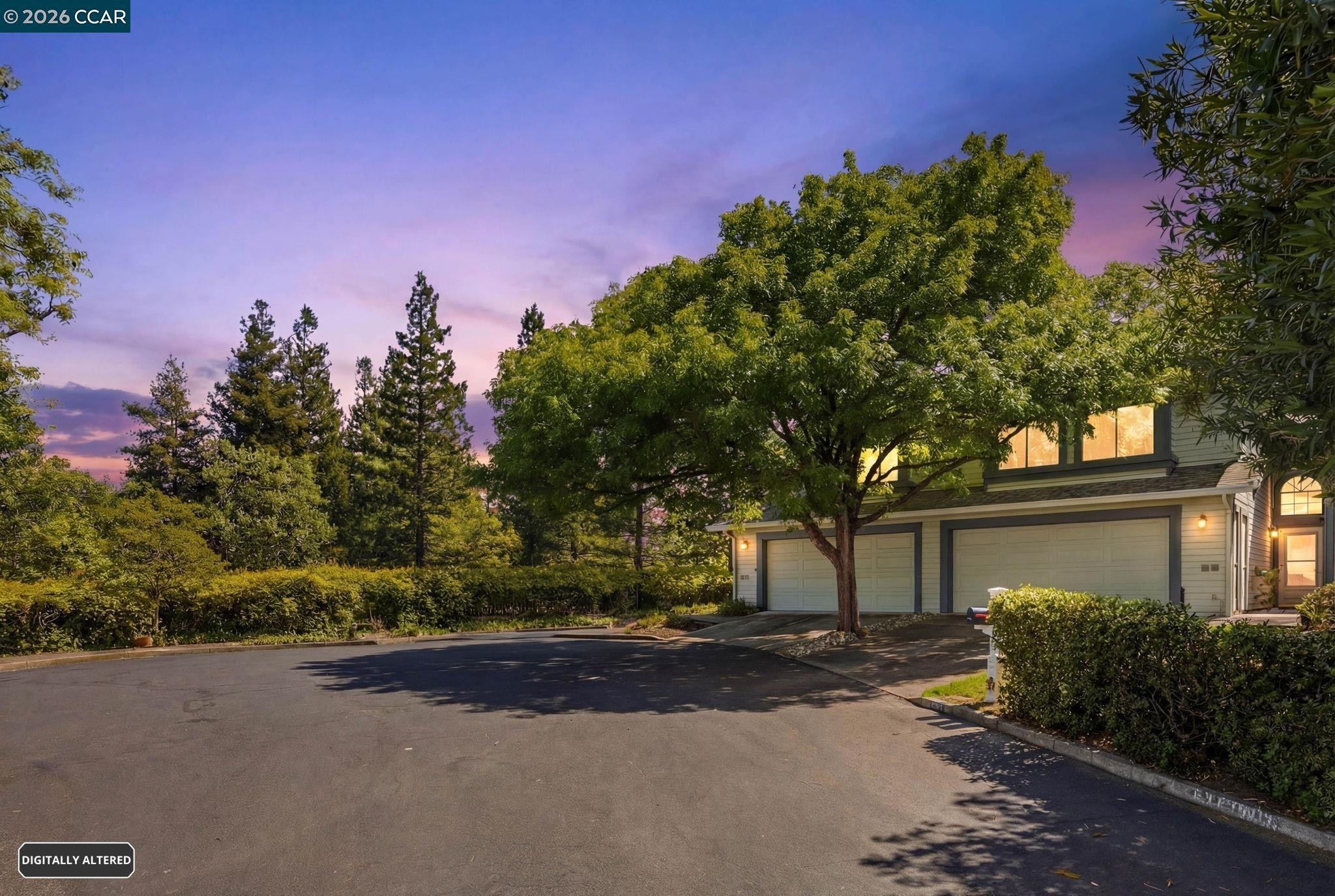 Photo #2: 41129827 Listing: Photo #2