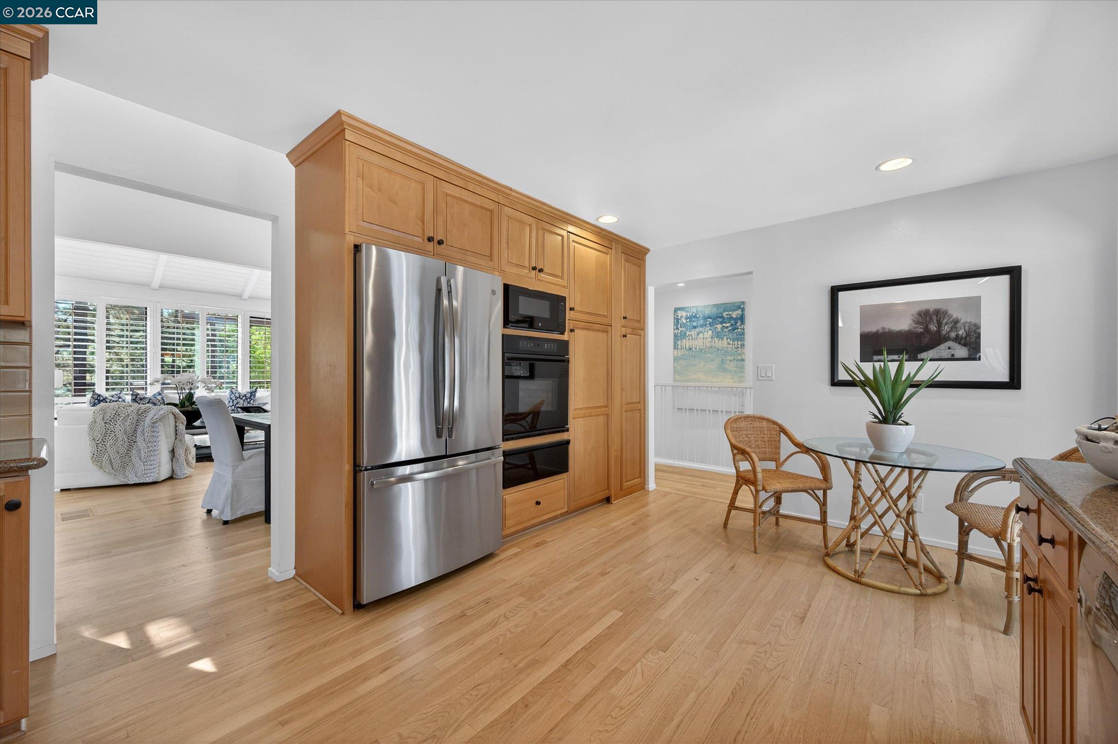 Detail Gallery Image 14 of 36 For 224 the Knoll, Orinda,  CA 94563 - 3 Beds | 2/1 Baths