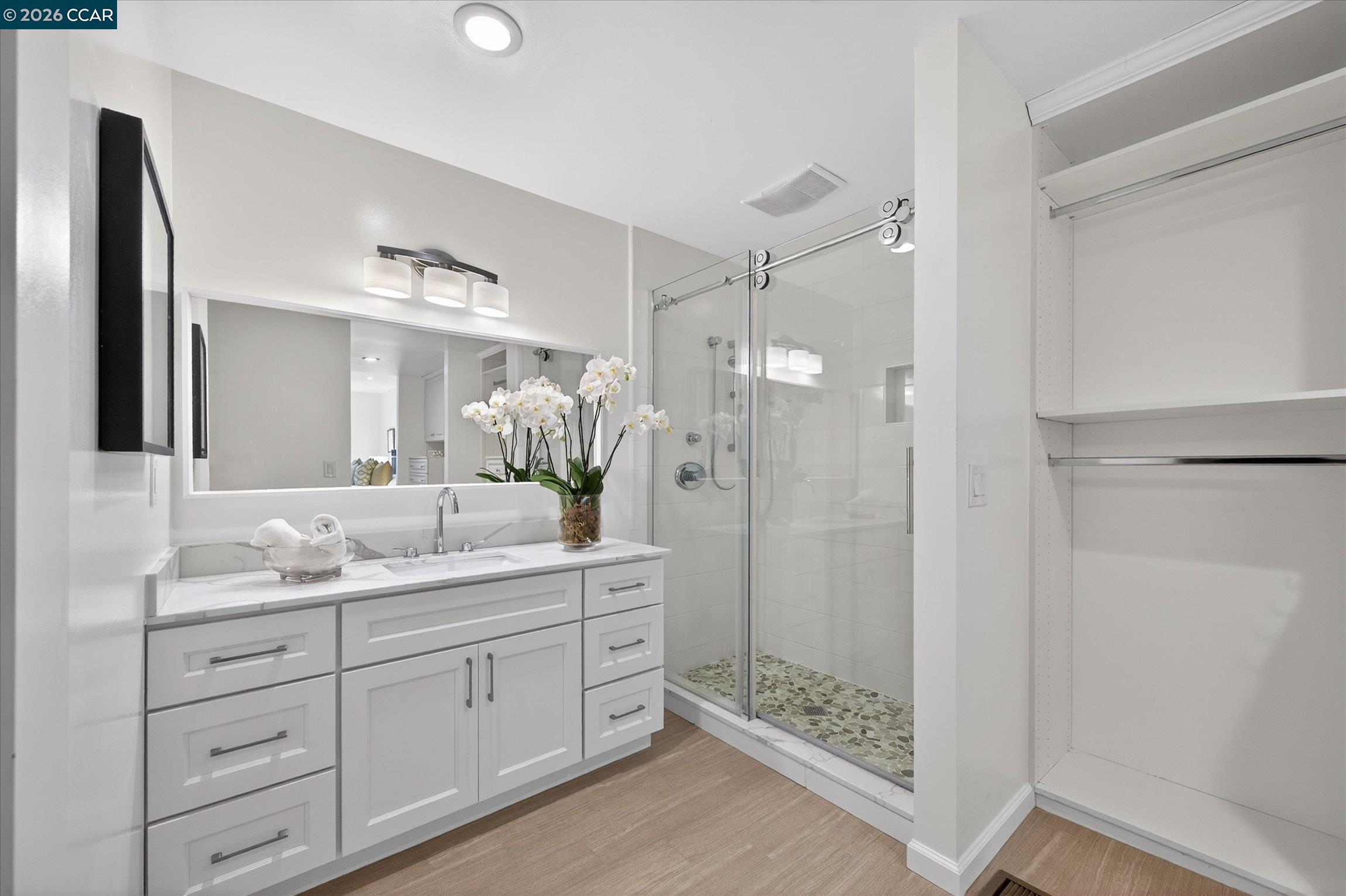 Detail Gallery Image 19 of 36 For 224 the Knoll, Orinda,  CA 94563 - 3 Beds | 2/1 Baths