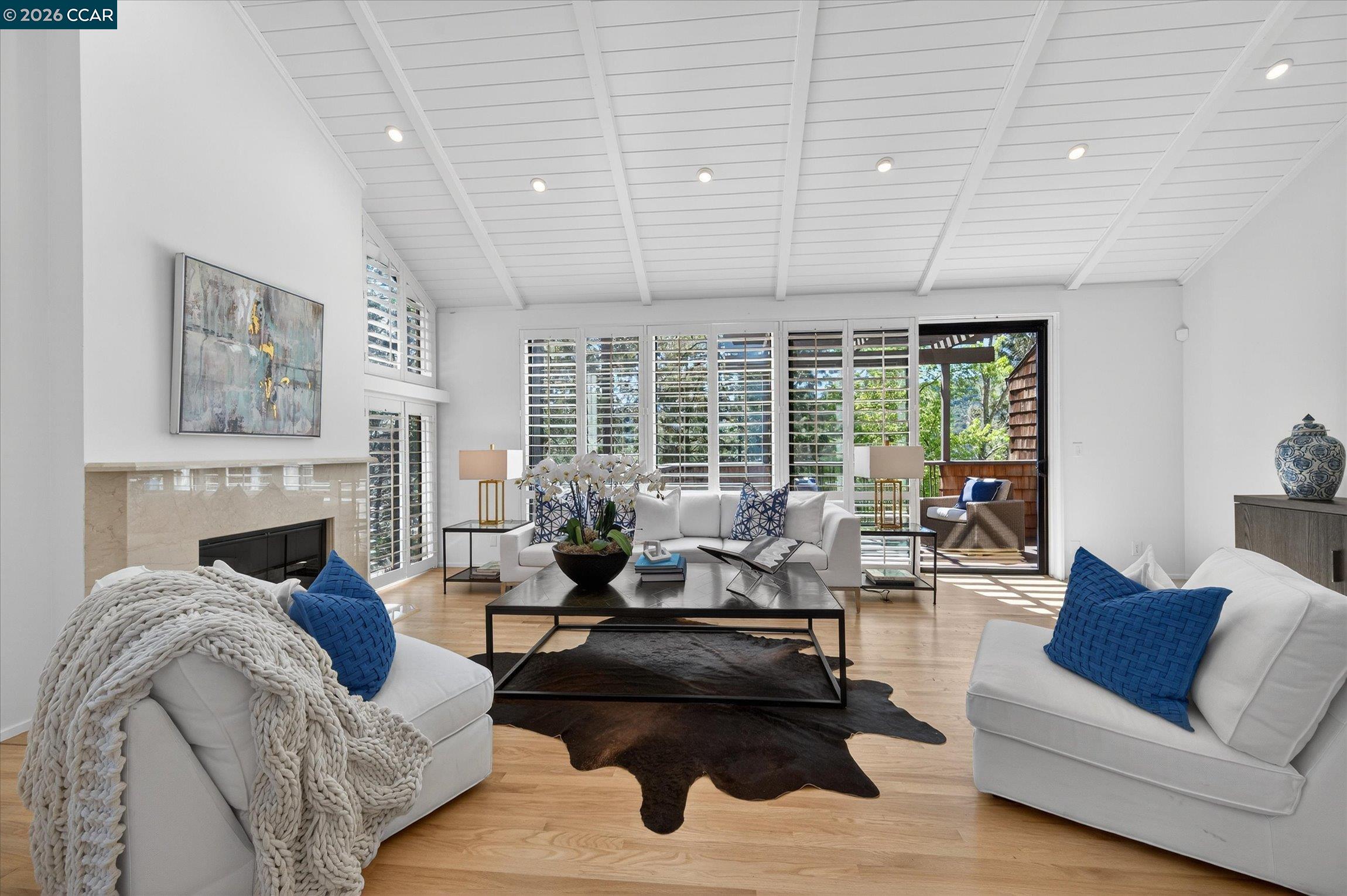 Detail Gallery Image 4 of 36 For 224 the Knoll, Orinda,  CA 94563 - 3 Beds | 2/1 Baths