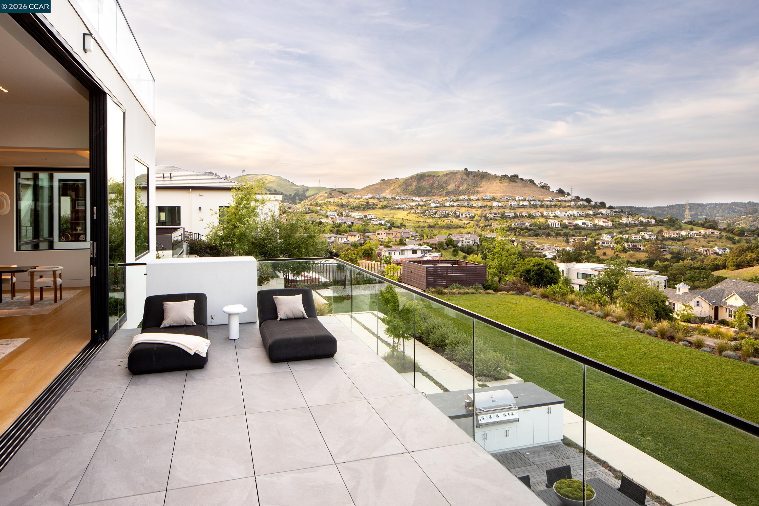 83 Dairy Creek Ln, Orinda, CA, 94563