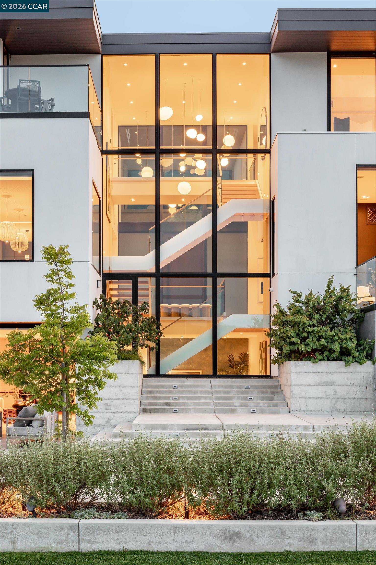 83 Dairy Creek Ln, Orinda, CA, 94563