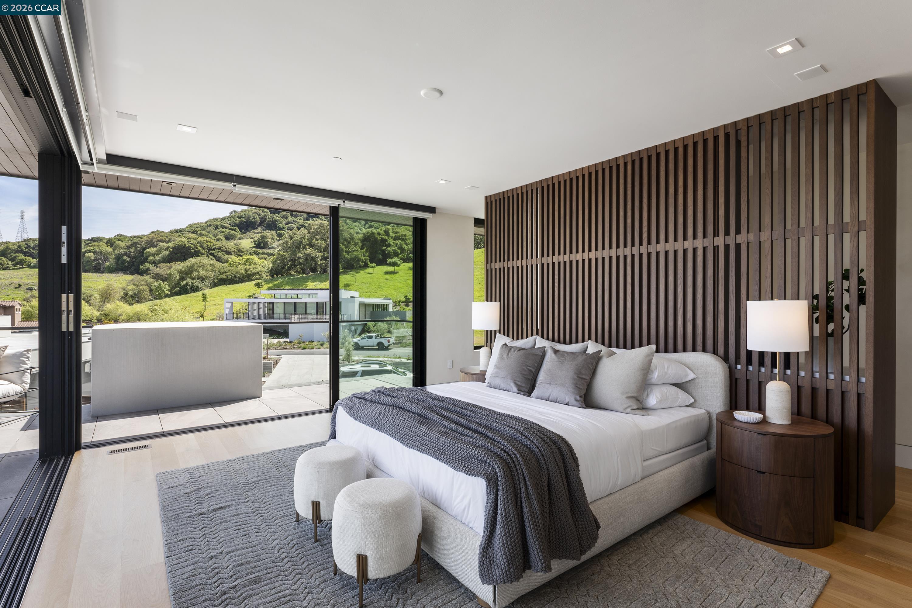 Detail Gallery Image 21 of 42 For 83 Dairy Creek Ln, Orinda,  CA 94563 - 4 Beds | 4/1 Baths