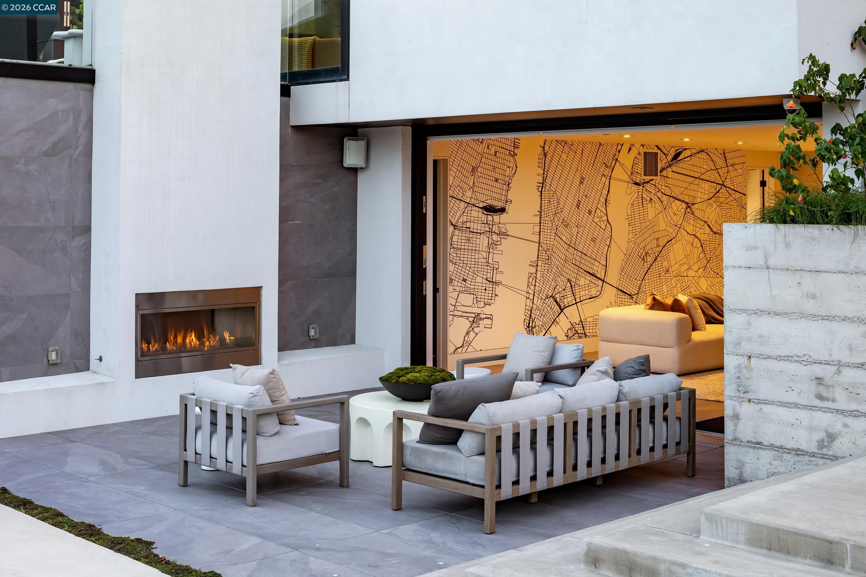 Detail Gallery Image 39 of 42 For 83 Dairy Creek Ln, Orinda,  CA 94563 - 4 Beds | 4/1 Baths