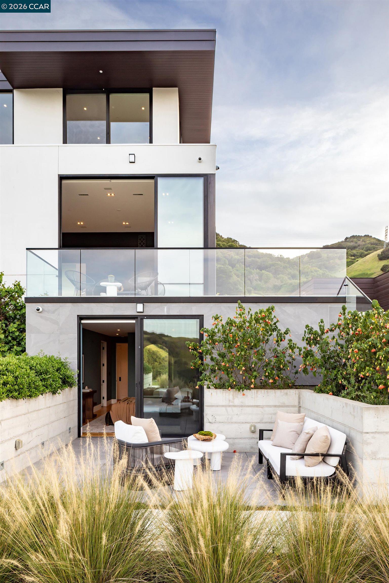 83 Dairy Creek Ln, Orinda, CA, 94563