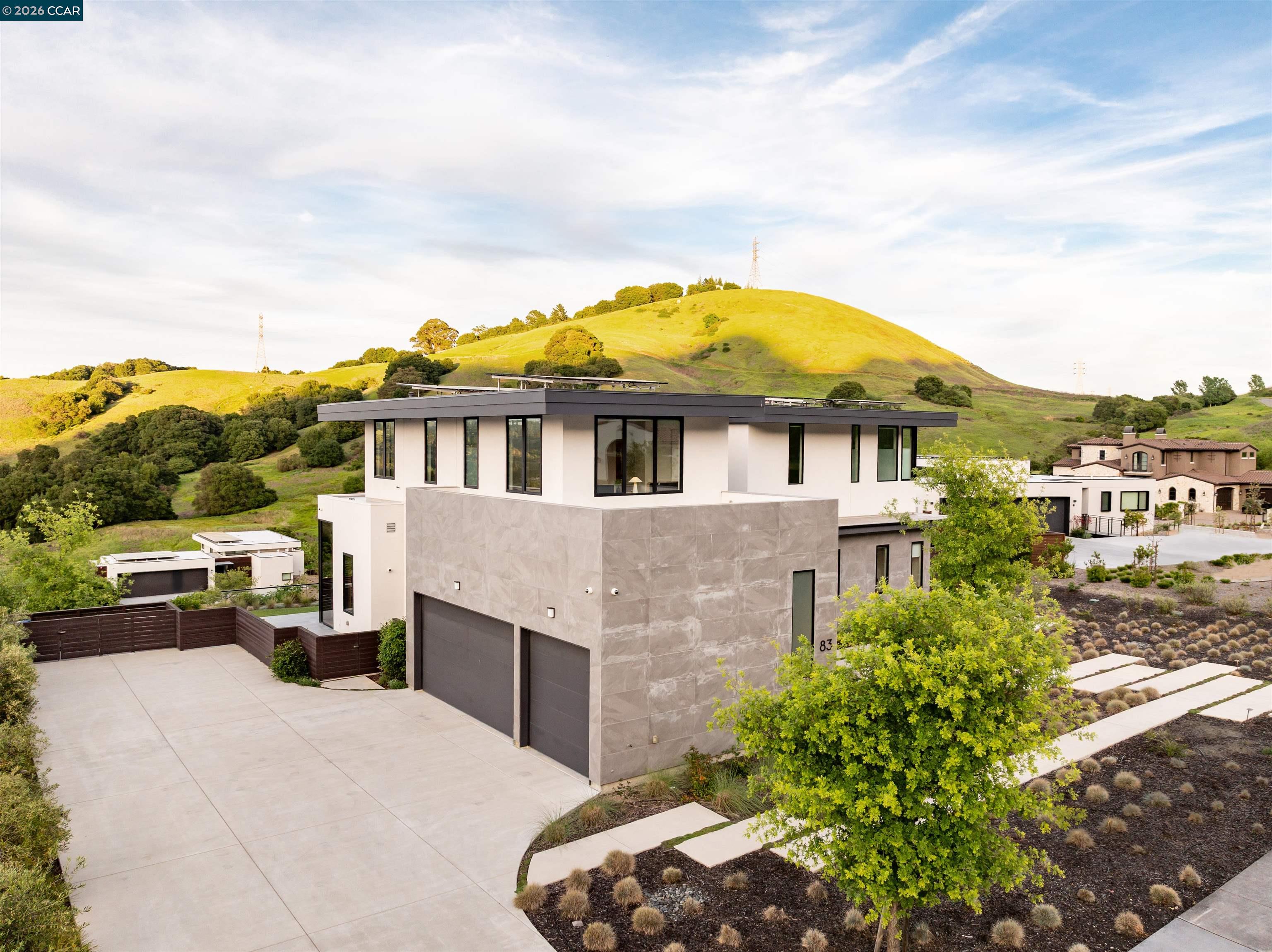 83 Dairy Creek Ln, Orinda, CA, 94563