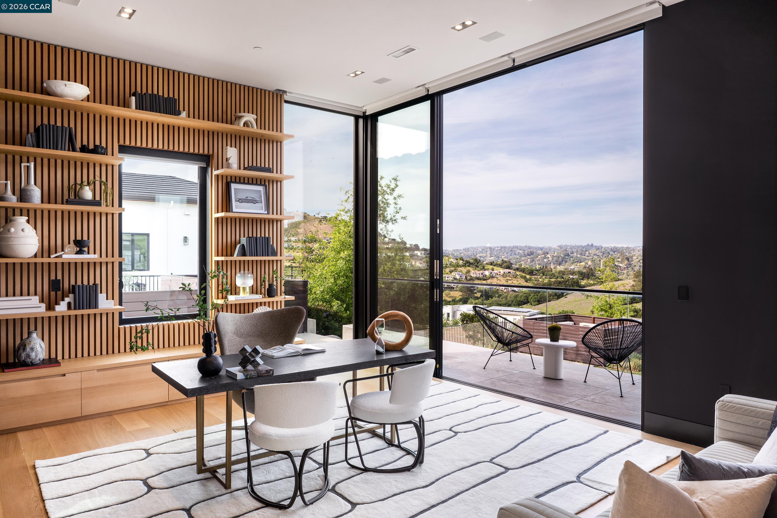 Detail Gallery Image 7 of 42 For 83 Dairy Creek Ln, Orinda,  CA 94563 - 4 Beds | 4/1 Baths