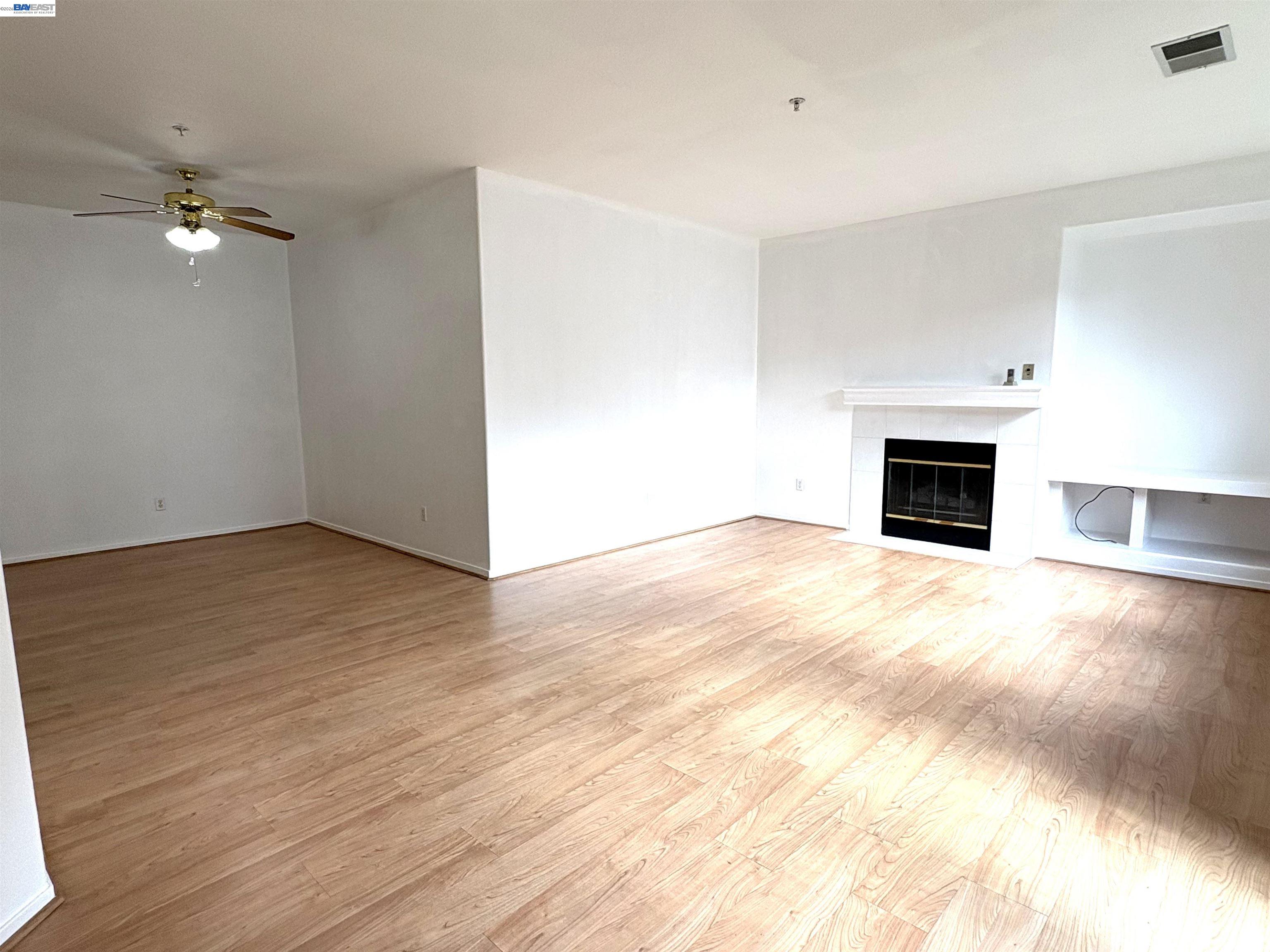 Photo #8: 41129832 Listing: Photo #8