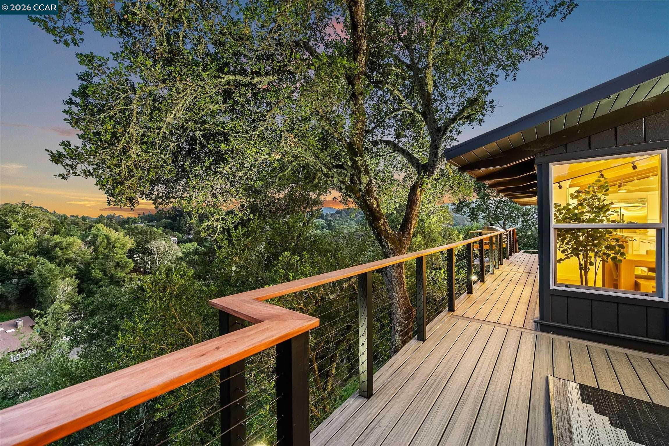 Detail Gallery Image 11 of 56 For 130 La Espiral, Orinda,  CA 94563 - 4 Beds | 3/1 Baths