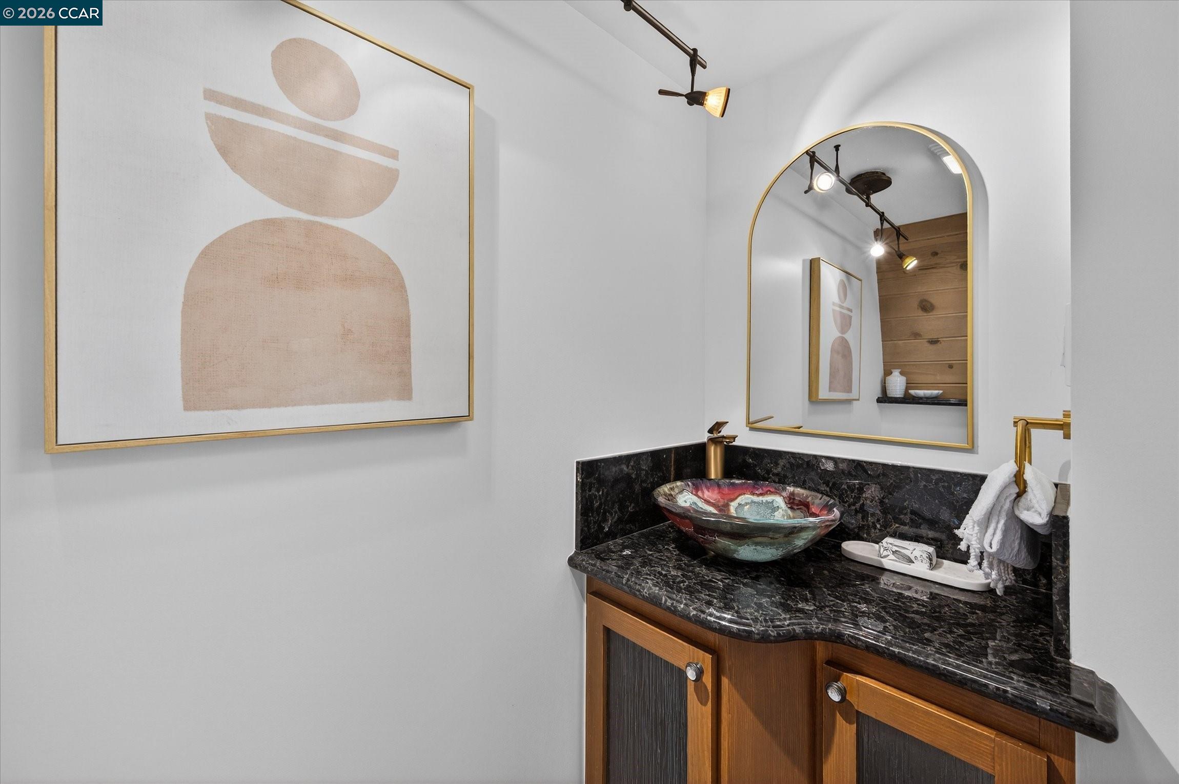 Detail Gallery Image 18 of 56 For 130 La Espiral, Orinda,  CA 94563 - 4 Beds | 3/1 Baths