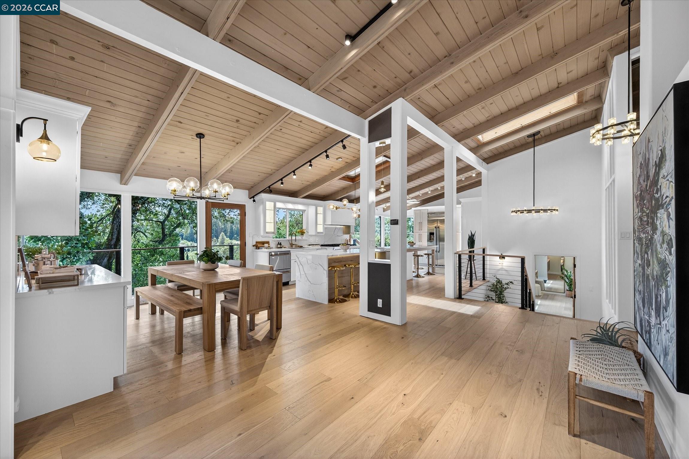 Detail Gallery Image 20 of 56 For 130 La Espiral, Orinda,  CA 94563 - 4 Beds | 3/1 Baths