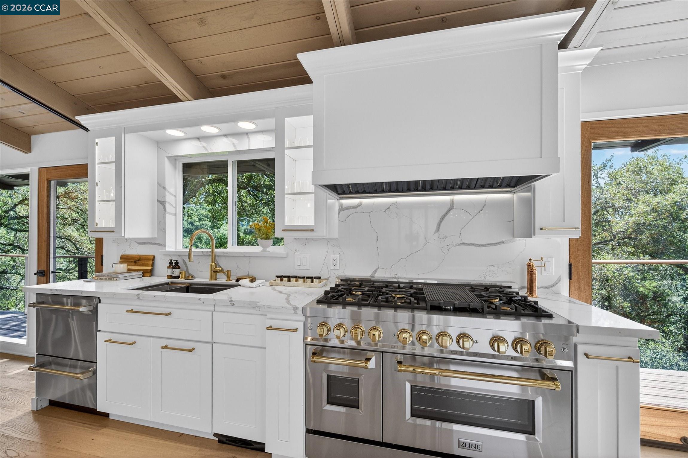 Detail Gallery Image 25 of 56 For 130 La Espiral, Orinda,  CA 94563 - 4 Beds | 3/1 Baths