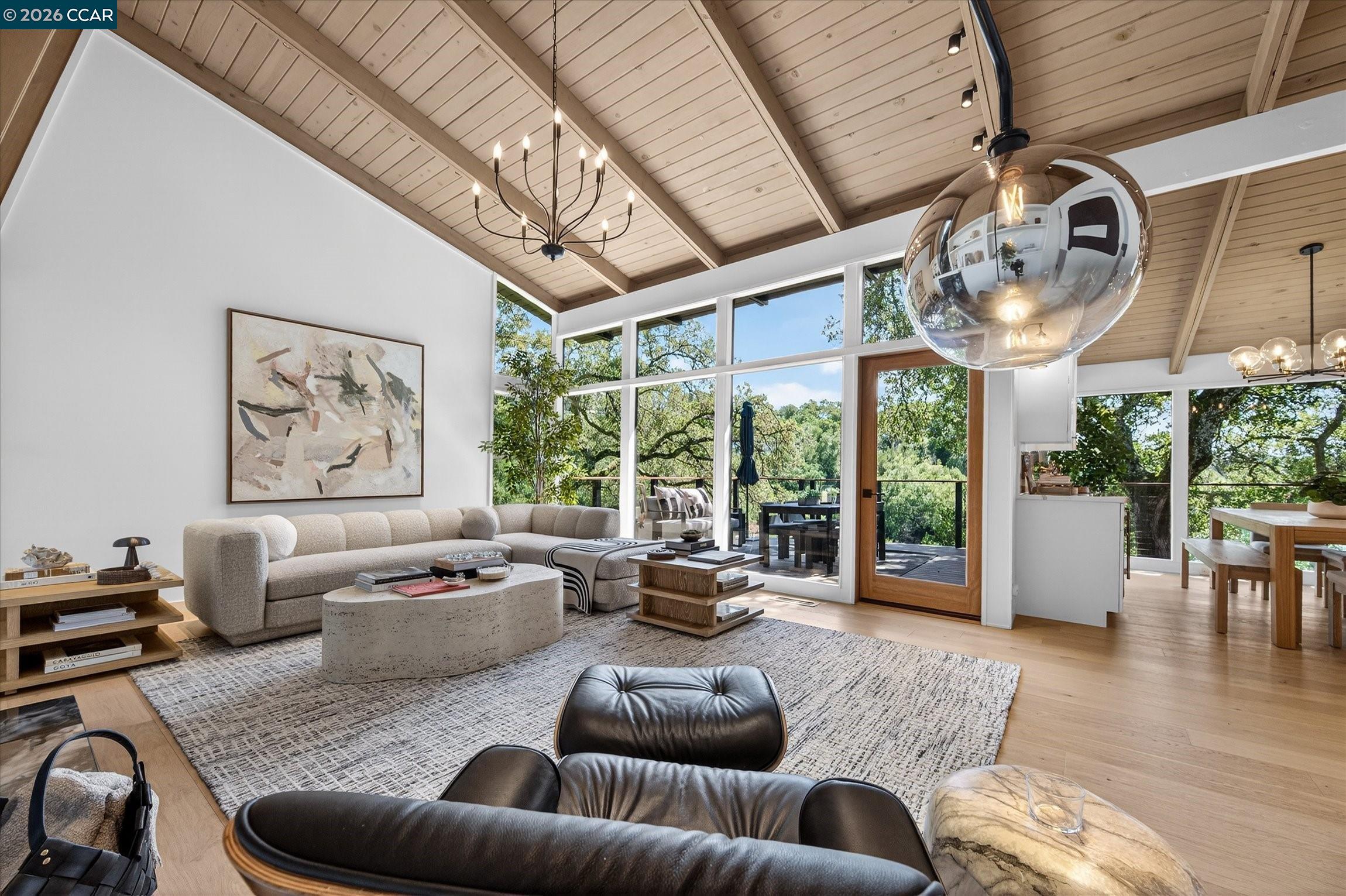 Detail Gallery Image 30 of 56 For 130 La Espiral, Orinda,  CA 94563 - 4 Beds | 3/1 Baths