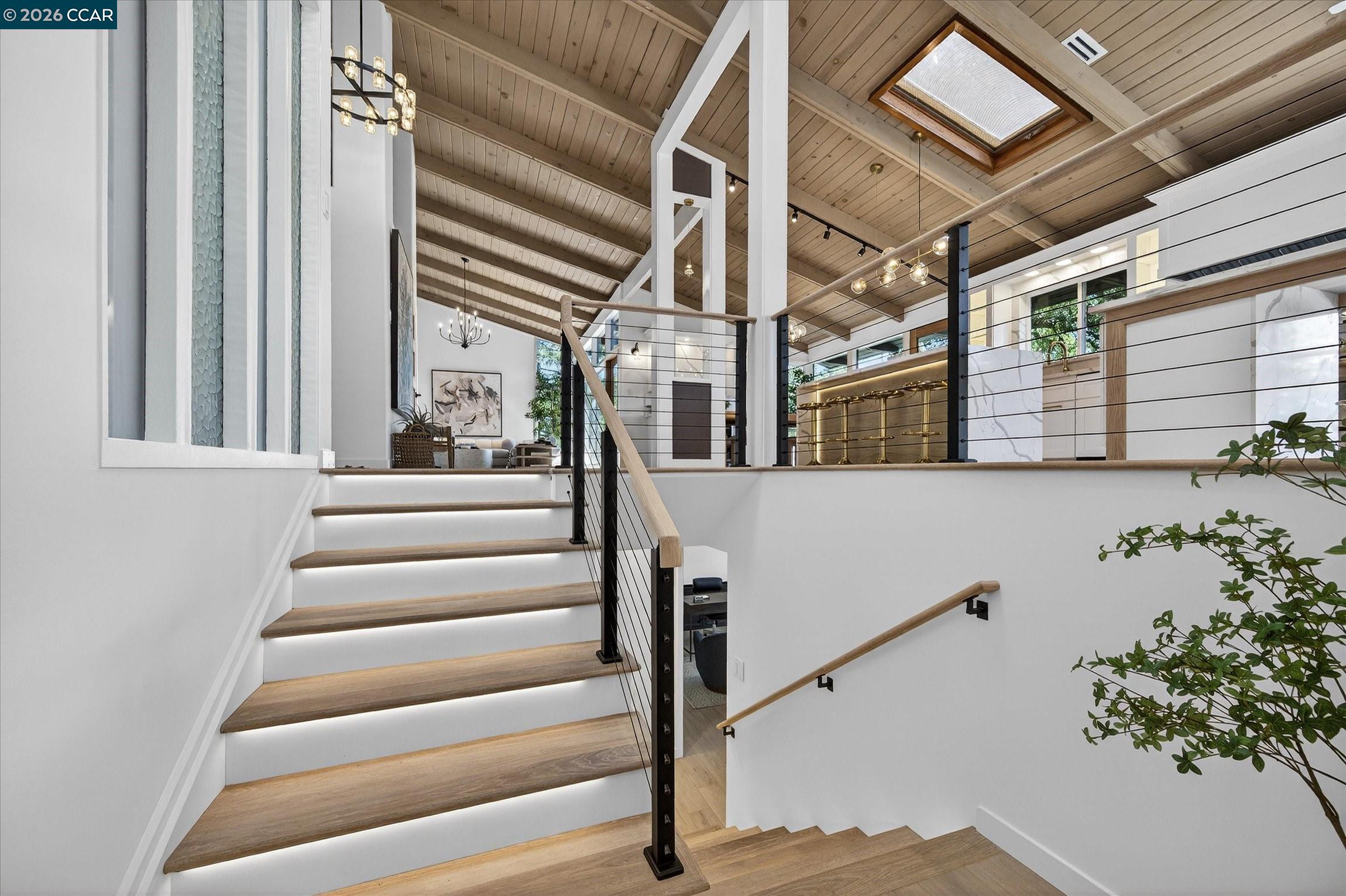 Detail Gallery Image 32 of 56 For 130 La Espiral, Orinda,  CA 94563 - 4 Beds | 3/1 Baths