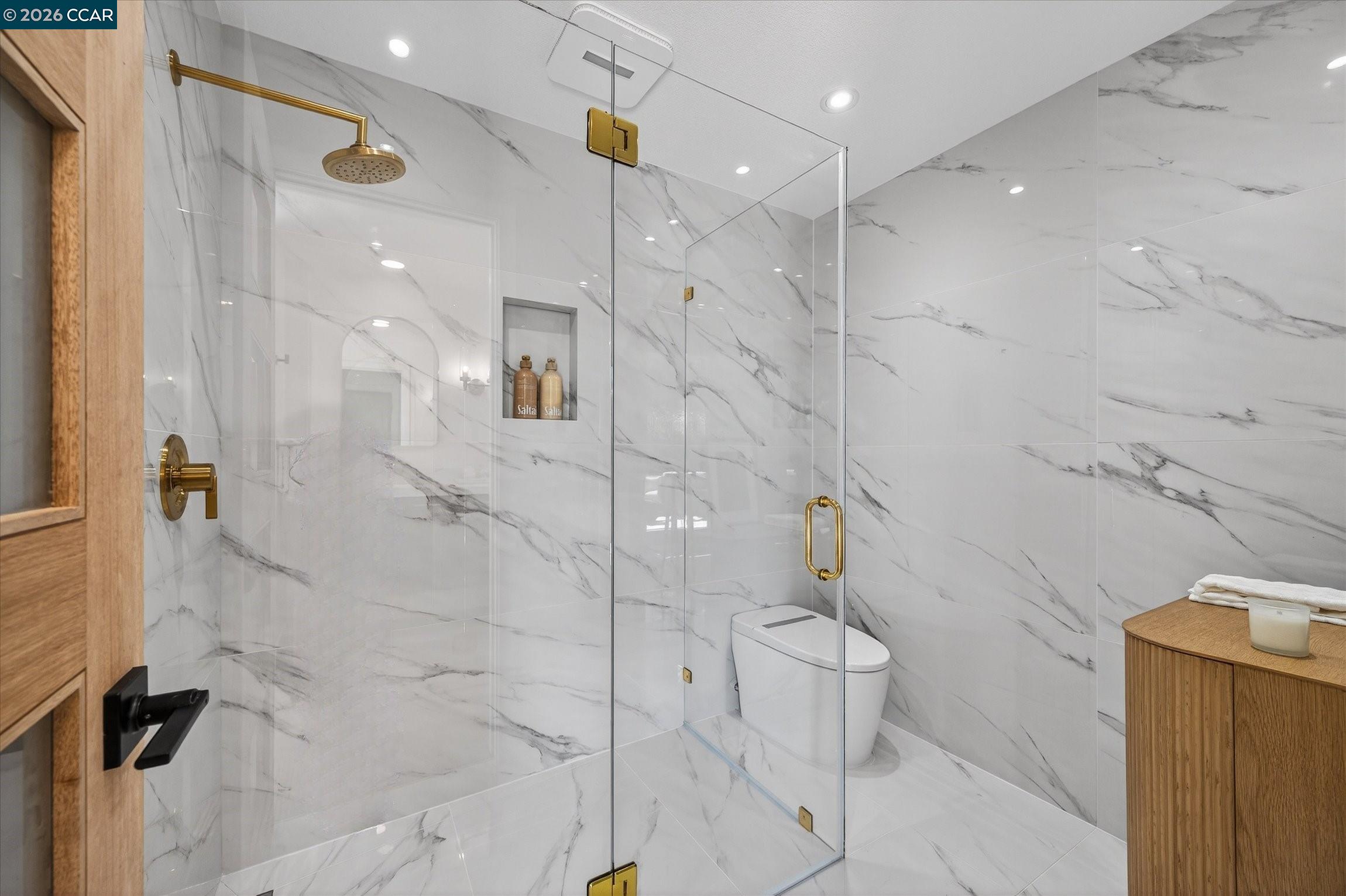 Detail Gallery Image 34 of 56 For 130 La Espiral, Orinda,  CA 94563 - 4 Beds | 3/1 Baths