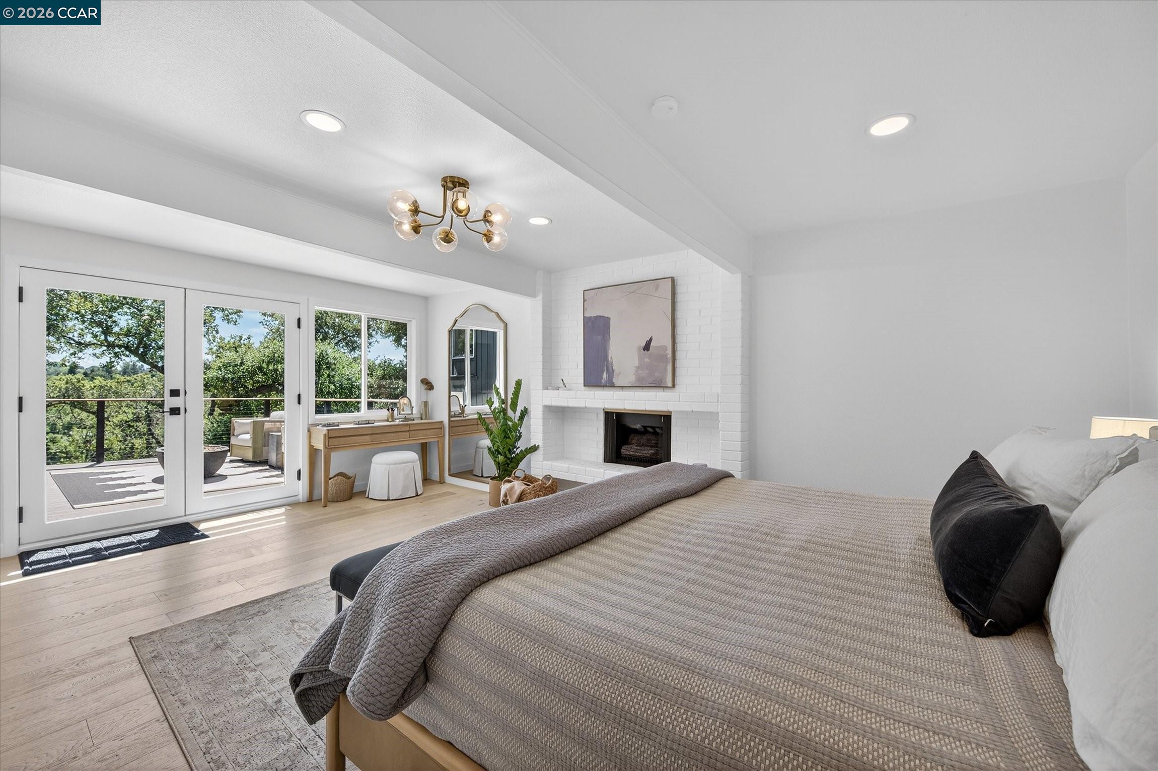 Detail Gallery Image 39 of 56 For 130 La Espiral, Orinda,  CA 94563 - 4 Beds | 3/1 Baths