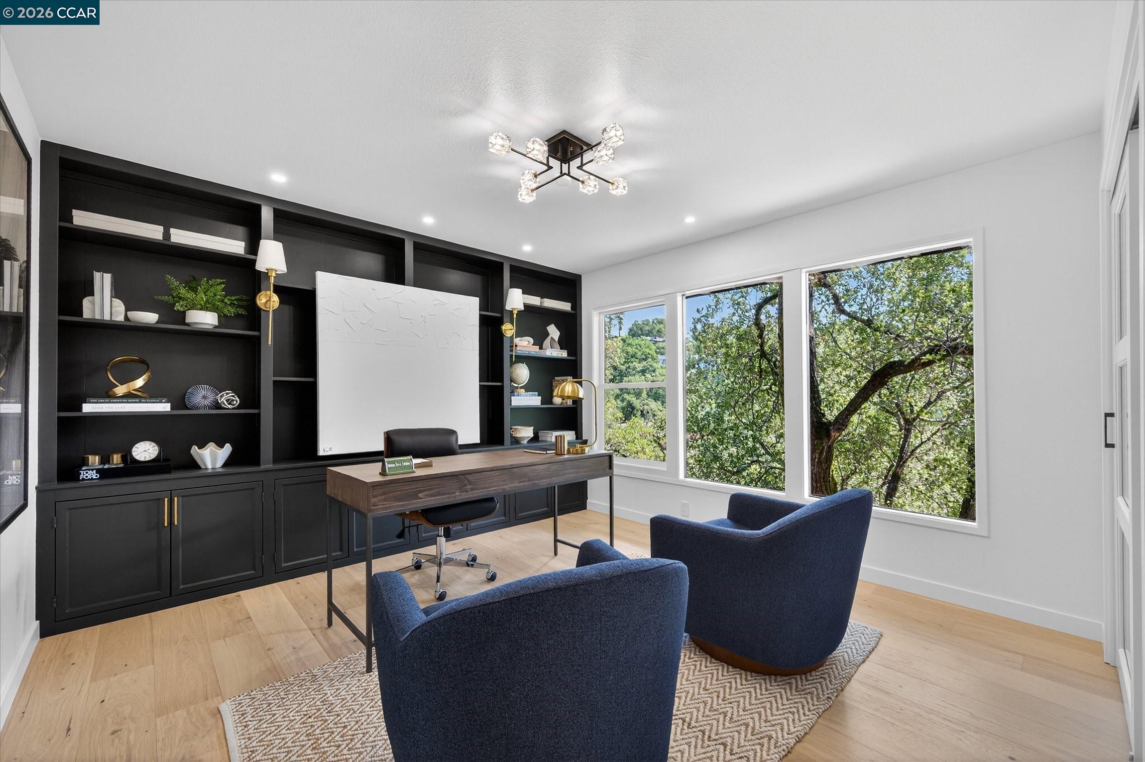 Detail Gallery Image 43 of 56 For 130 La Espiral, Orinda,  CA 94563 - 4 Beds | 3/1 Baths