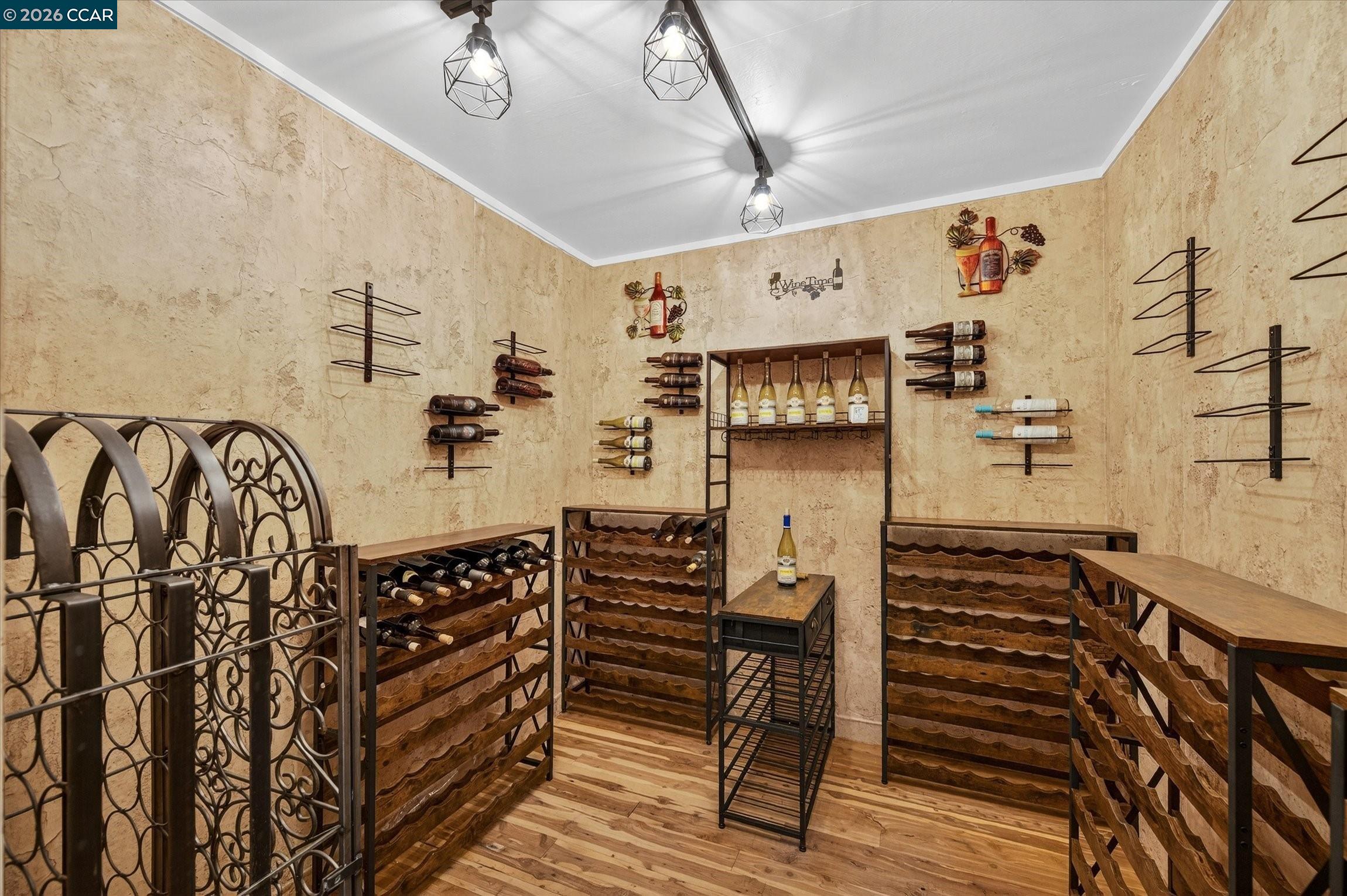 Detail Gallery Image 49 of 56 For 130 La Espiral, Orinda,  CA 94563 - 4 Beds | 3/1 Baths