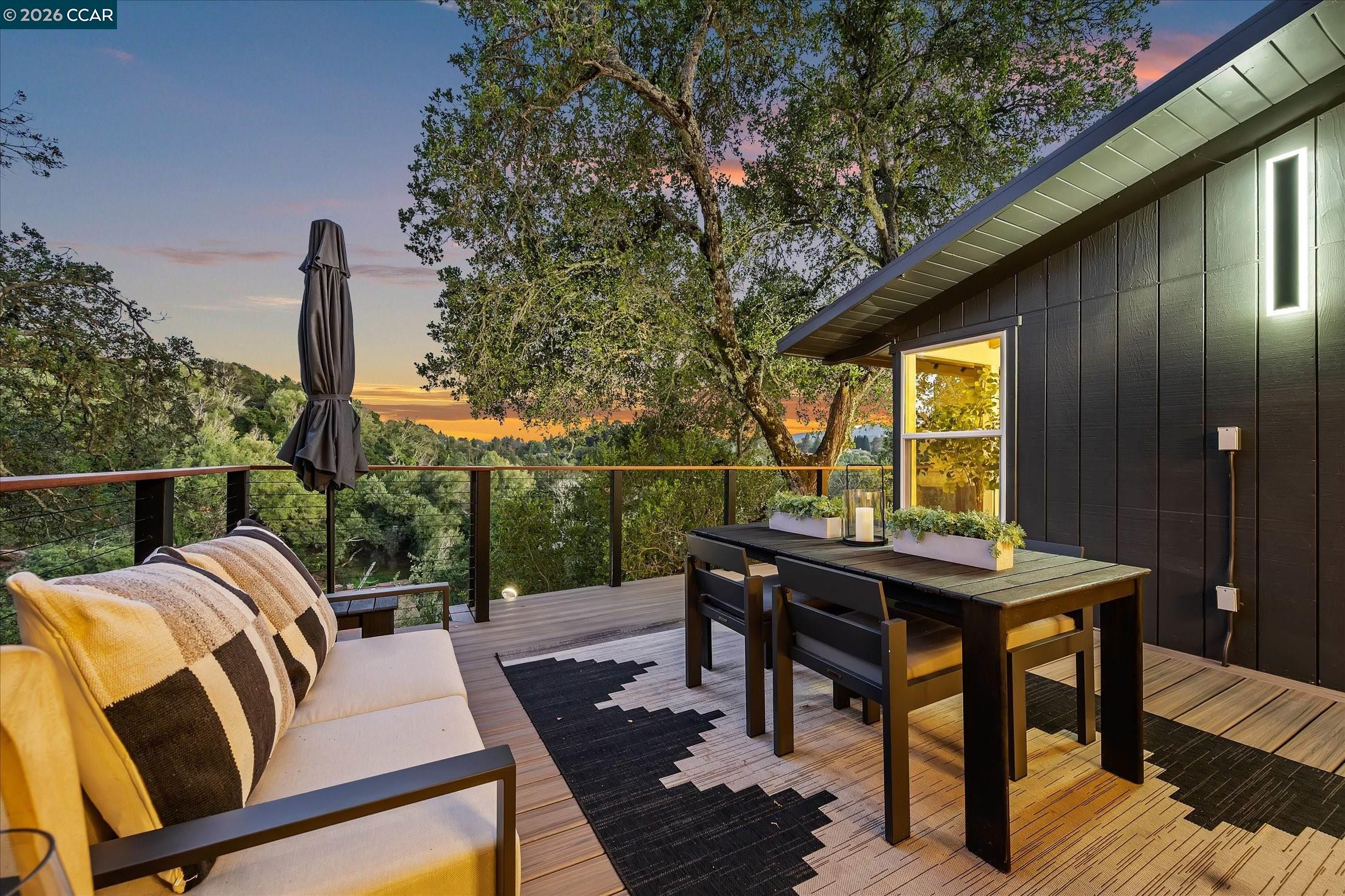 Detail Gallery Image 9 of 56 For 130 La Espiral, Orinda,  CA 94563 - 4 Beds | 3/1 Baths