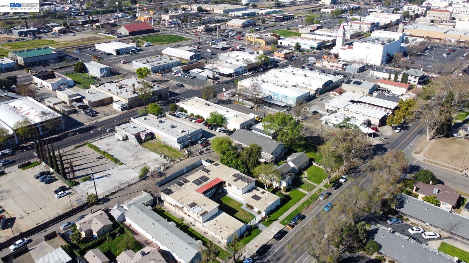 Detail Gallery Image 24 of 34 For 132 W 18th St, Merced,  CA 95340 - – Beds | – Baths