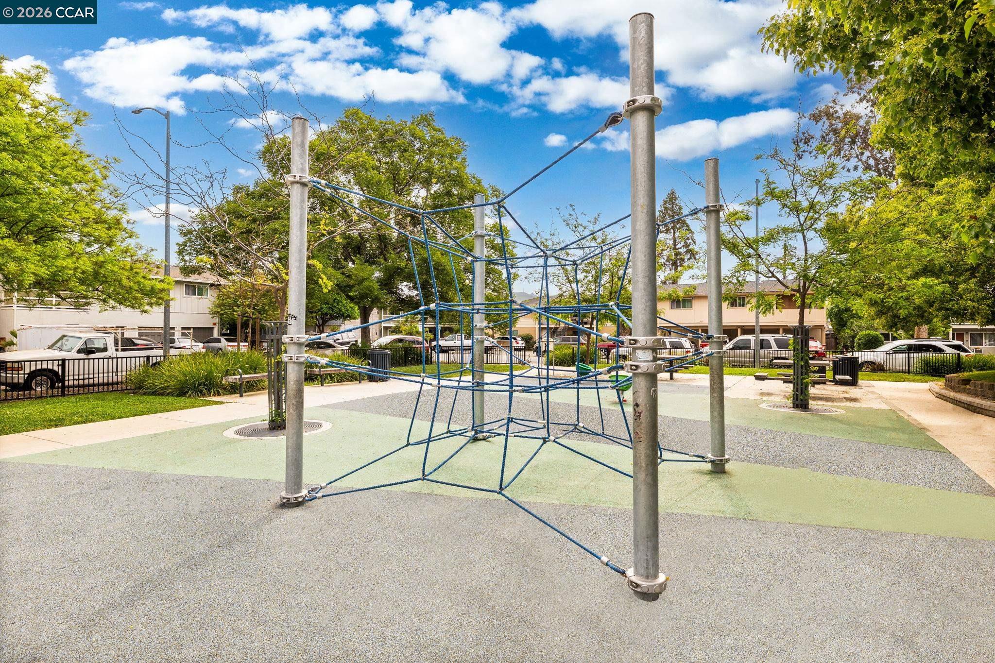 Detail Gallery Image 8 of 10 For 2548 Camara Cir, Concord,  CA 94520 - – Beds | – Baths